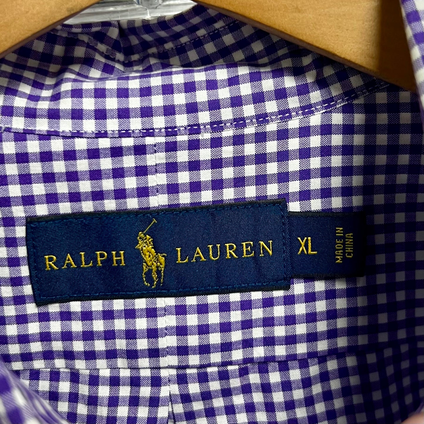 Camisa Polo Ralph Lauren 🏇🏼 con patron de cuadros gingham en color morado y blanco Talla XL Entalle Regular