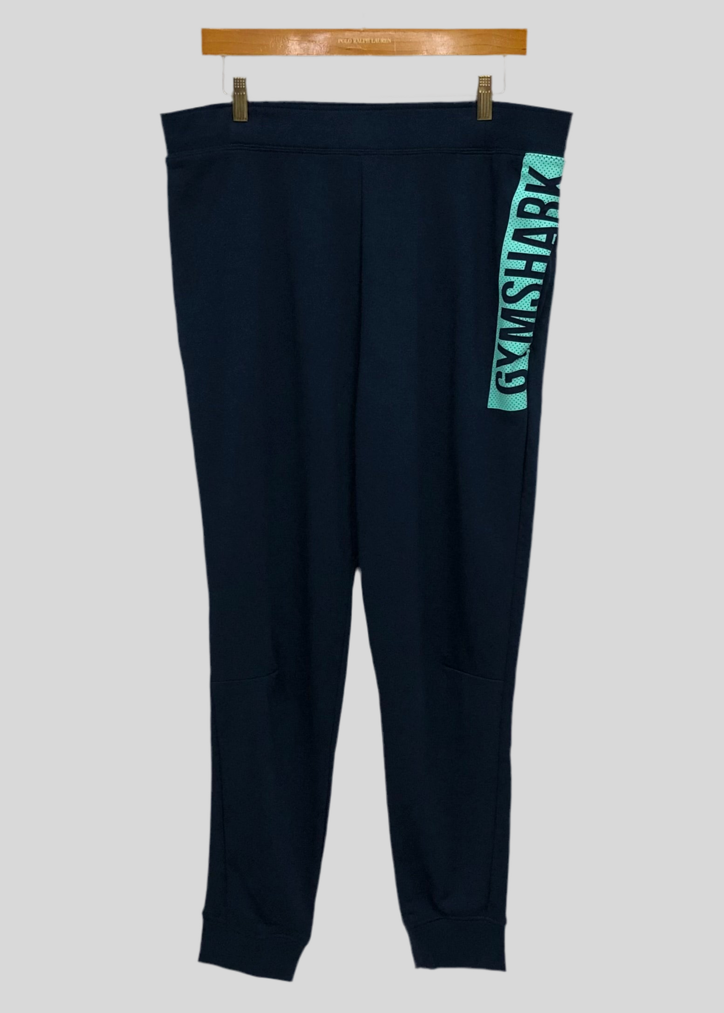 Pantalón Jogger marca Gymshark 🏋️‍♀️ color azul navy Talla XL Entalle Slim Fit