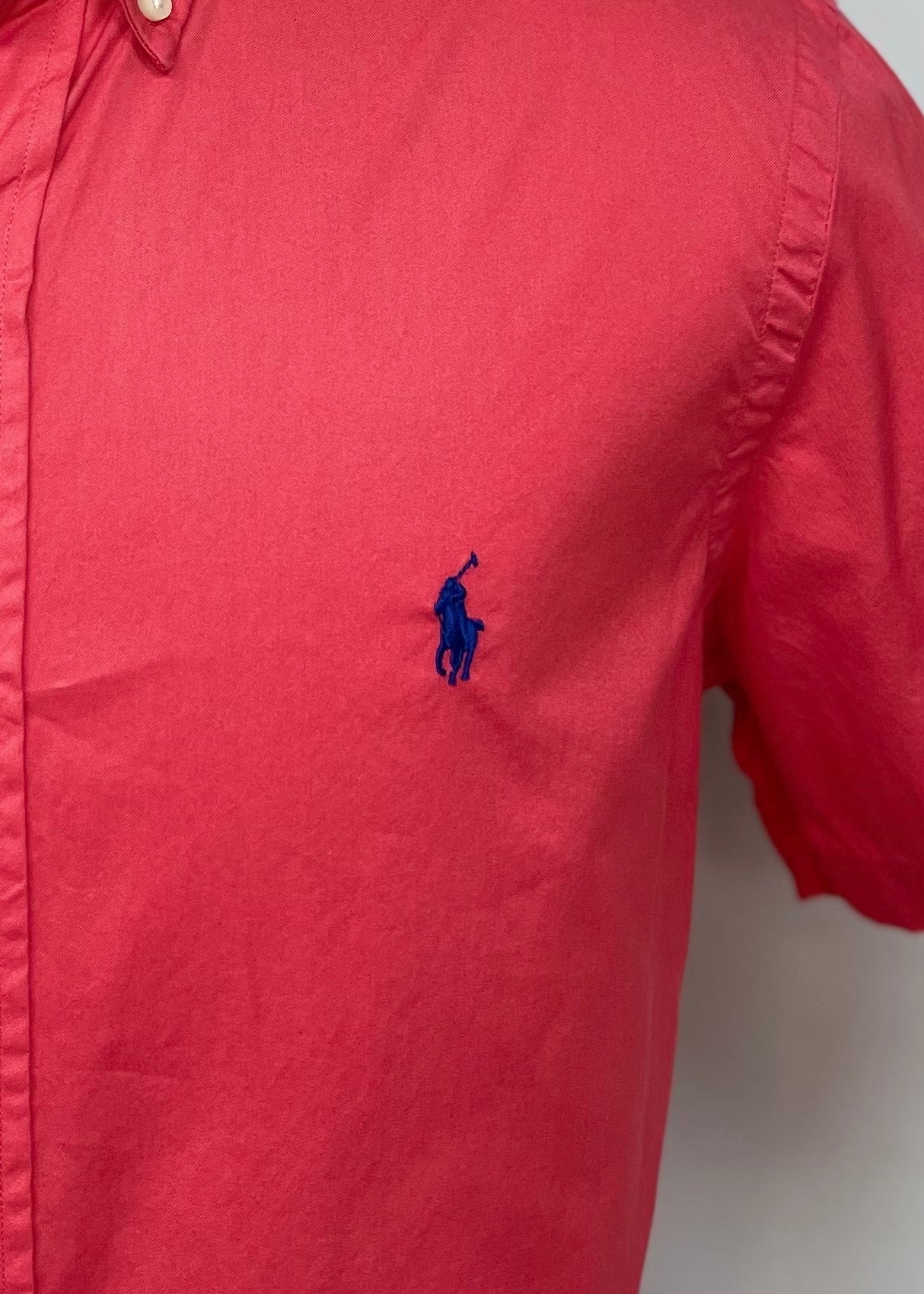 Camisa de botones Polo Ralph Lauren 🏇🏼 en color rosado magenta Talla M Entalle Regular