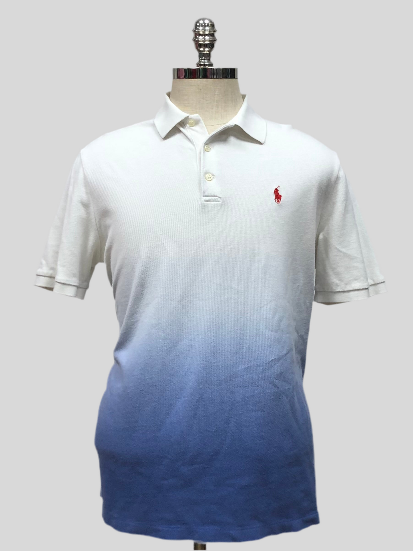 Camiseta Polo Ralph Lauren 🏇🏼 con diseño degradado en blanco y azul Talla L Entalle Clásico (ver descripción)