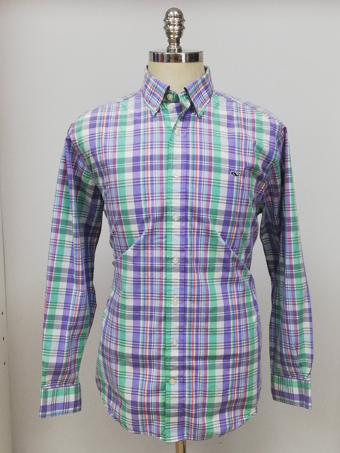 Camisa de botones Vineyard Vines 🐳 de cuadros en color morado, verde y blanco Talla L Entalle Slim Fit (ver descripción)