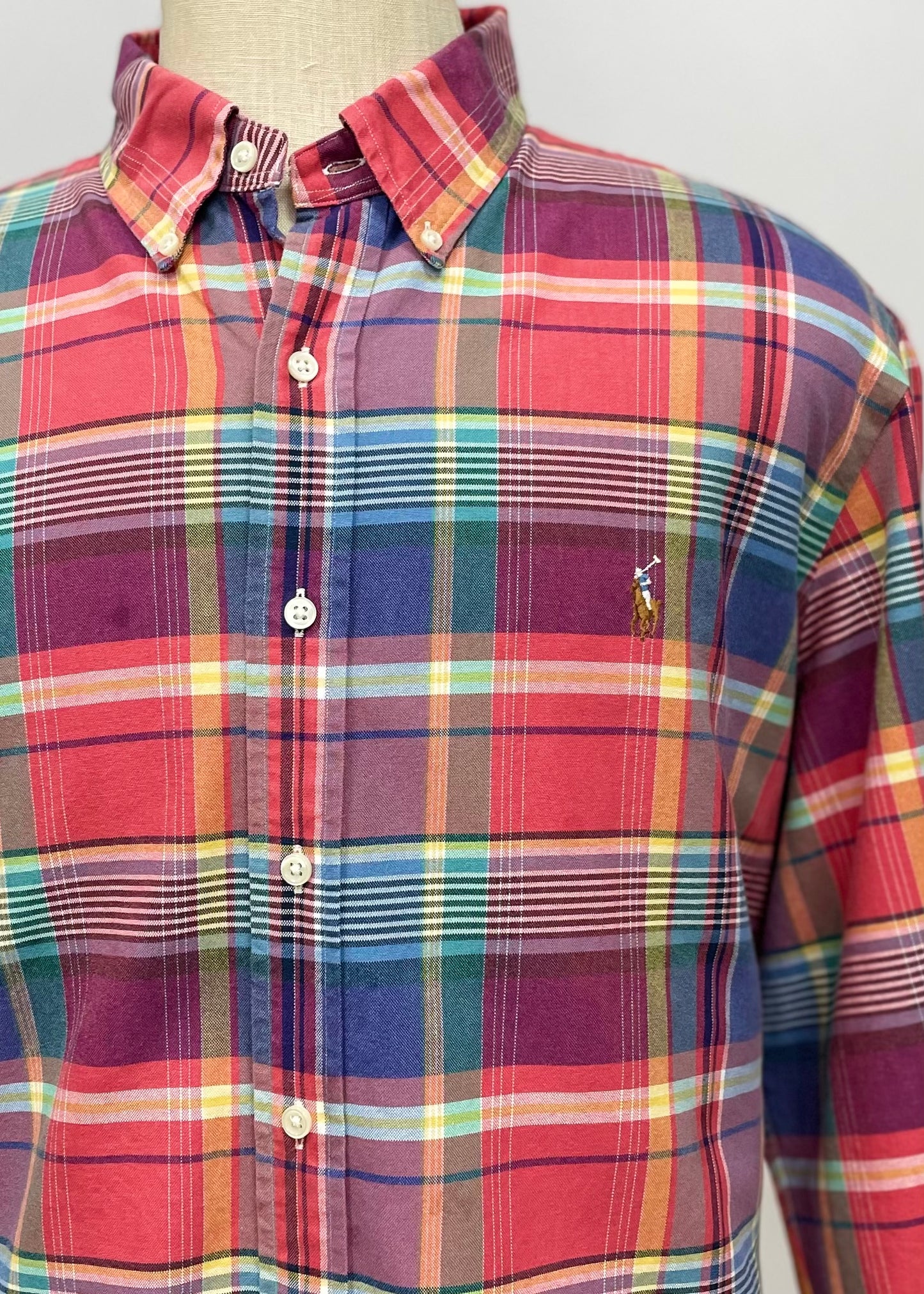 Camisa Polo Ralph Lauren 🏇🏼 Oxfod con patron de cuadros tartán en rojo, azul y amarillo Talla XXL Entalle Regular (ver descripción)