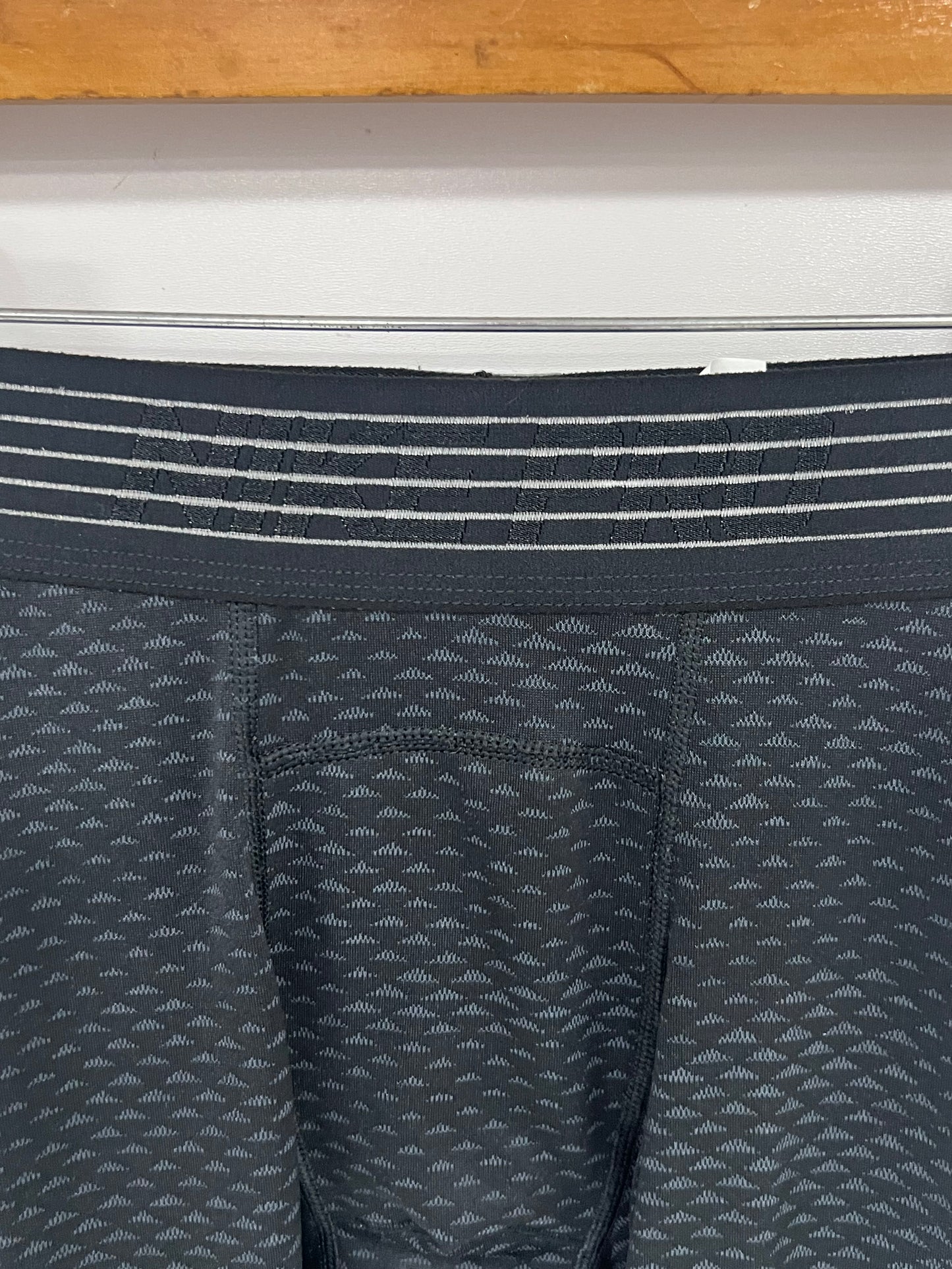 Malla de entrenamiento licra Nike ✔️ Pro Dri-FIT de 3/4 de largo para hombre en Color negro con tríptico en gris Talla L