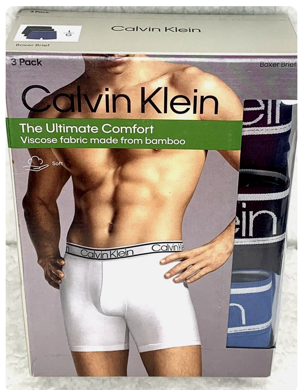 Paquete de 3 Calzoncillos tipo Boxer Calvin Klein The Ultimate Comfort en color azul, verde y negro - Tela ligera en Talla XL