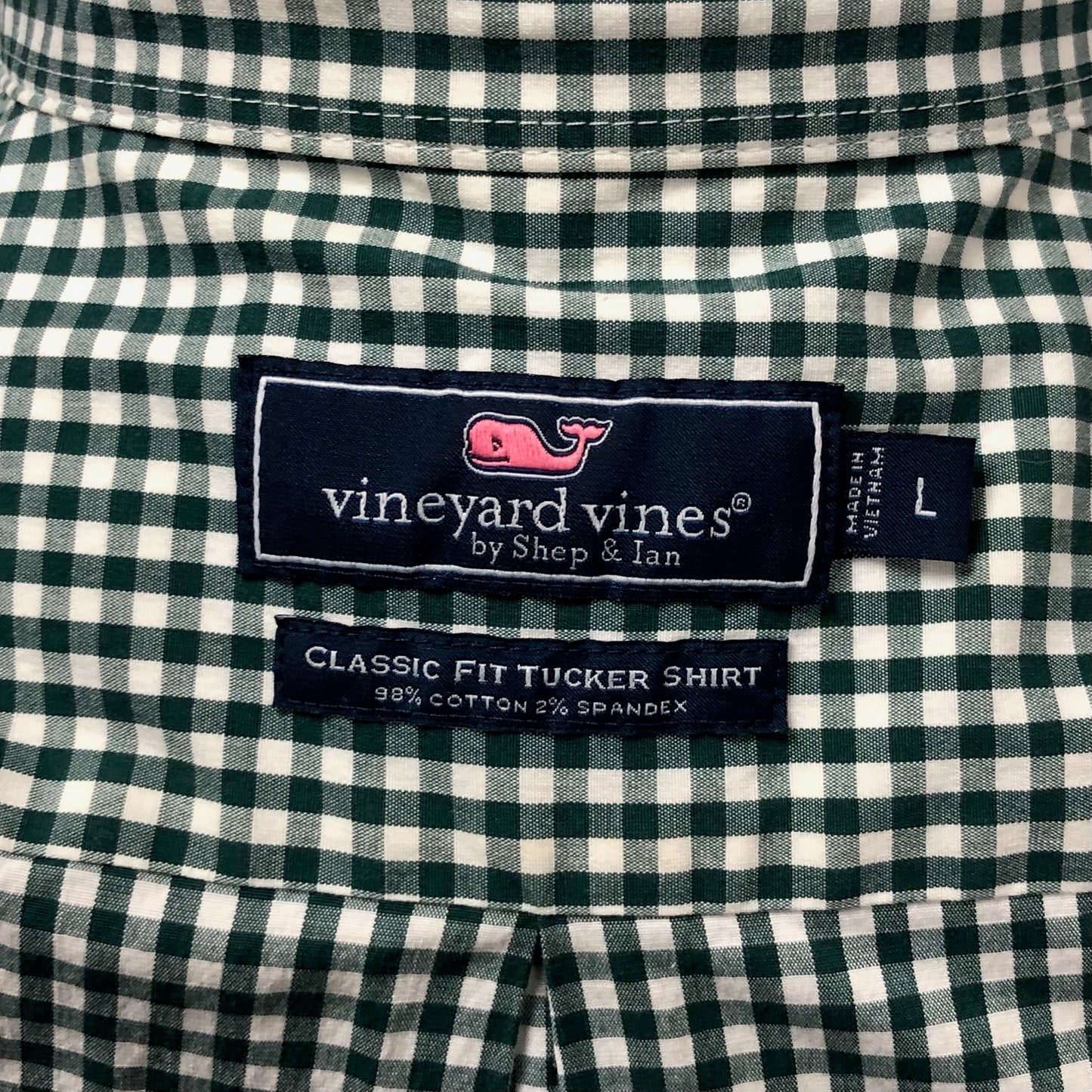 Camisa Vineyard Vines 🐳 con patron de cuadros gingham en color verde oscuro y blanco Talla L Entalle Clásico