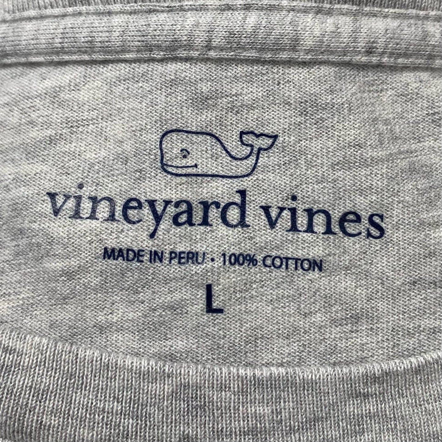 Camiseta de bolsillo Vineyard Vines 🐳 color gris claro con Diseño de ballena en azul y rojo Talla Large