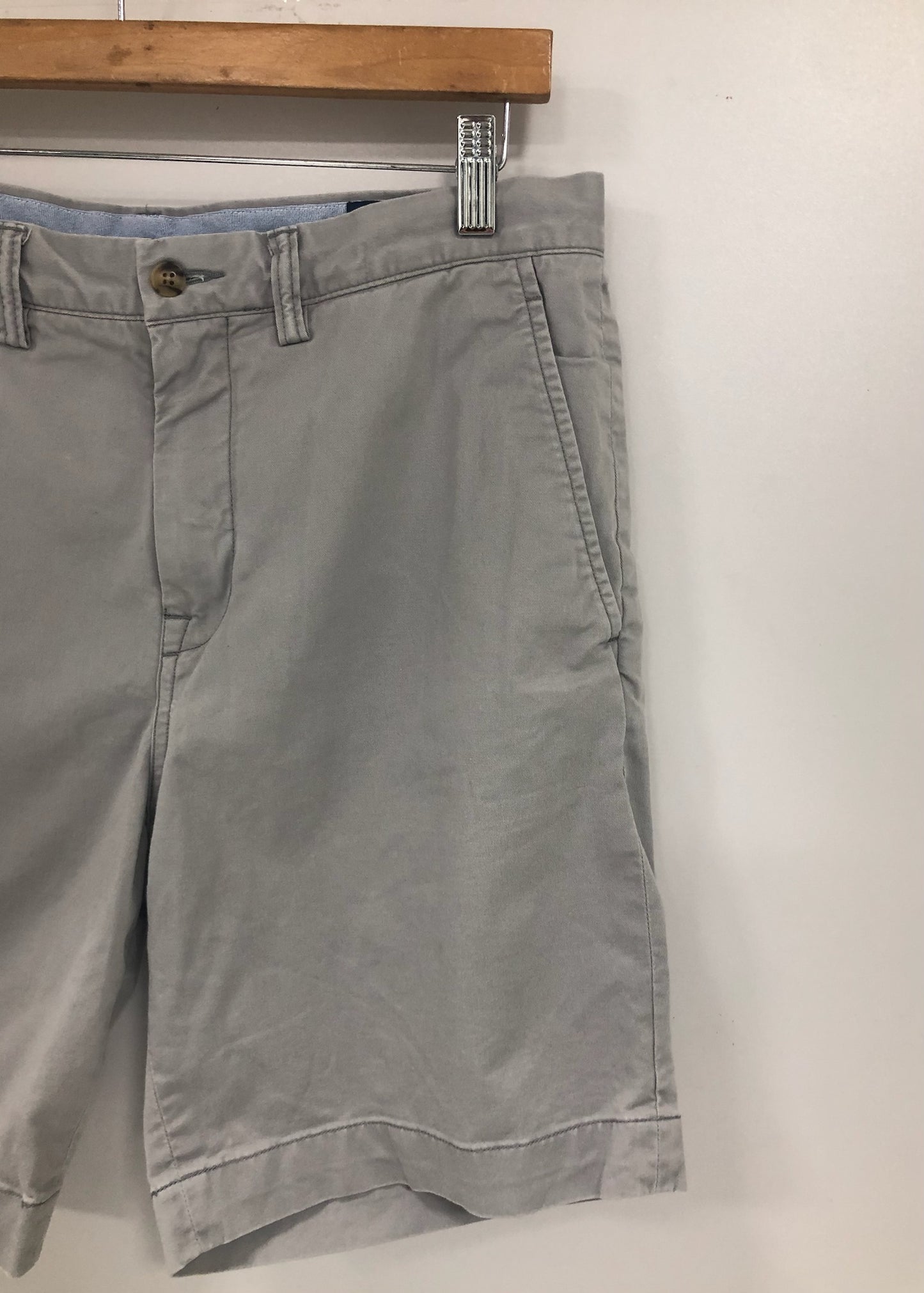 Short Casual Polo Ralph Lauren🏇 color gris claro talla 32