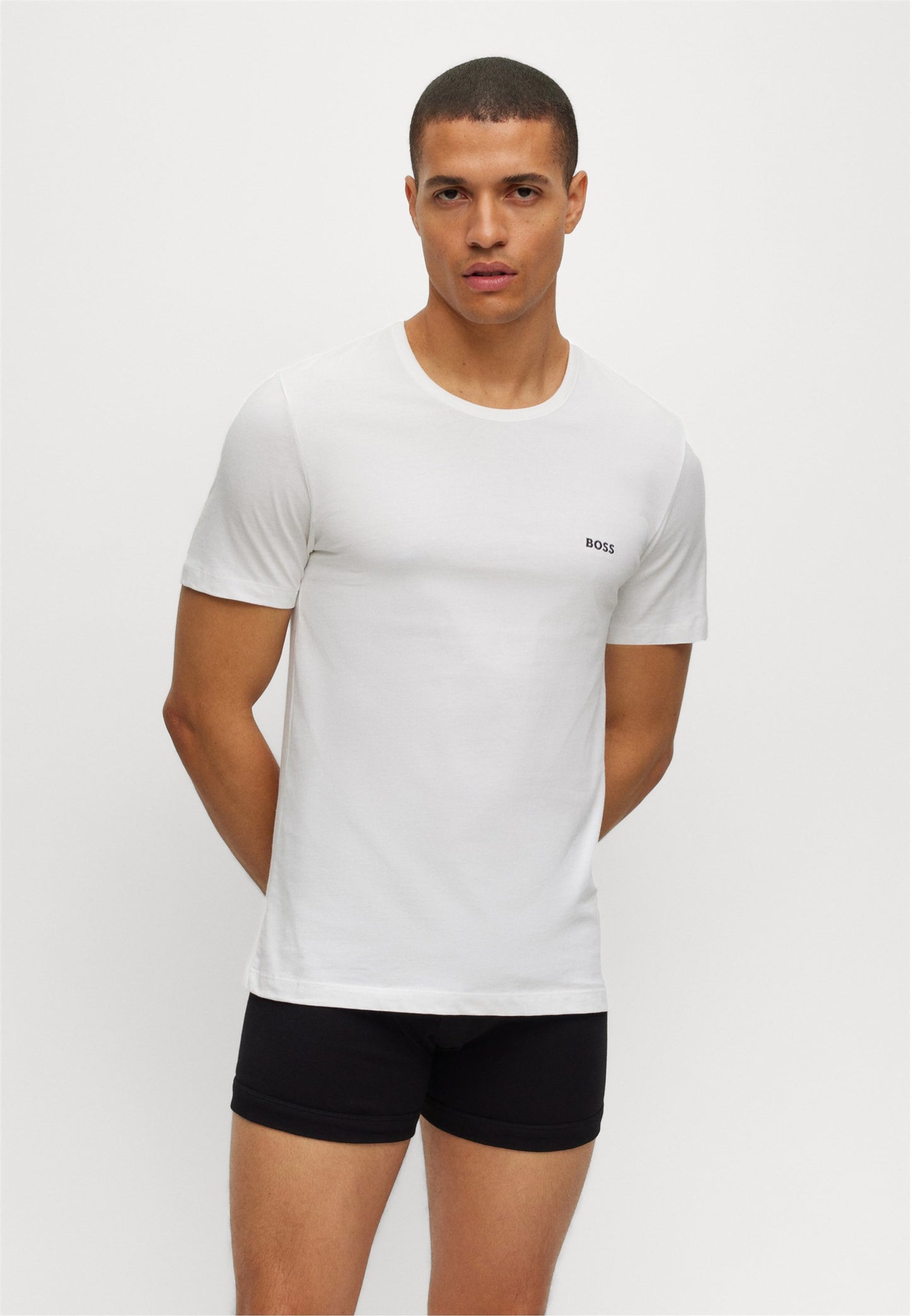 Paquete de 3 Camiseta Interior Hugo Boss 🇩🇪 Cuello redondo Tela algodón color blanco y negro Talla S