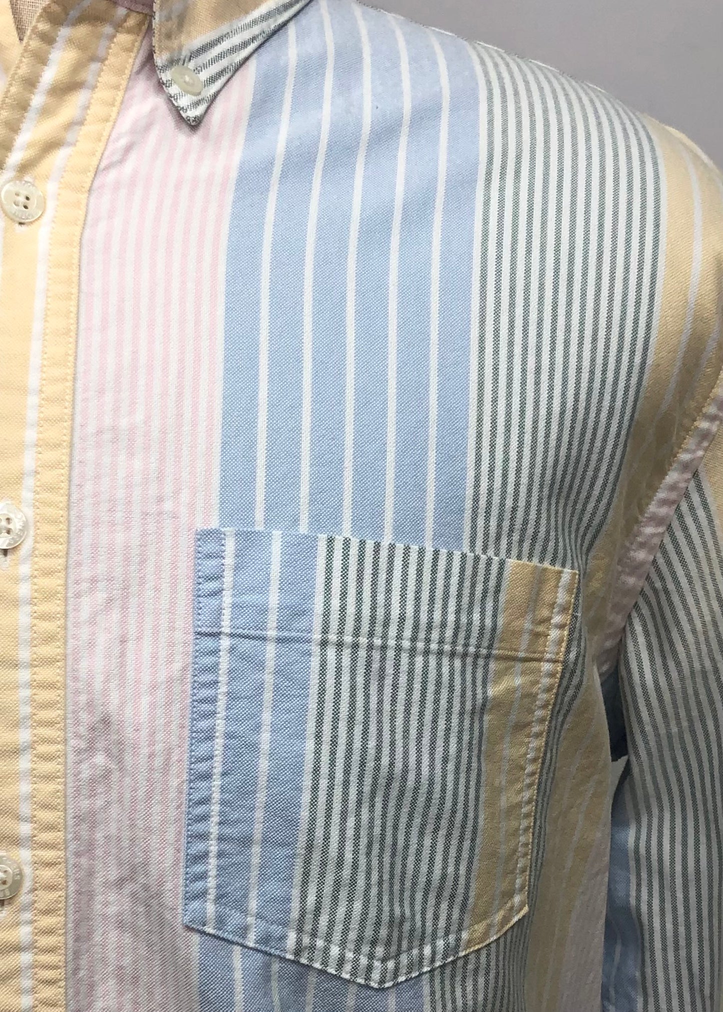 Camisa Brooks Brothers 🐑 Oxford con Diseño de rayas multicolor en rosado, celeste y amarillo Talla XL Entalle Regular