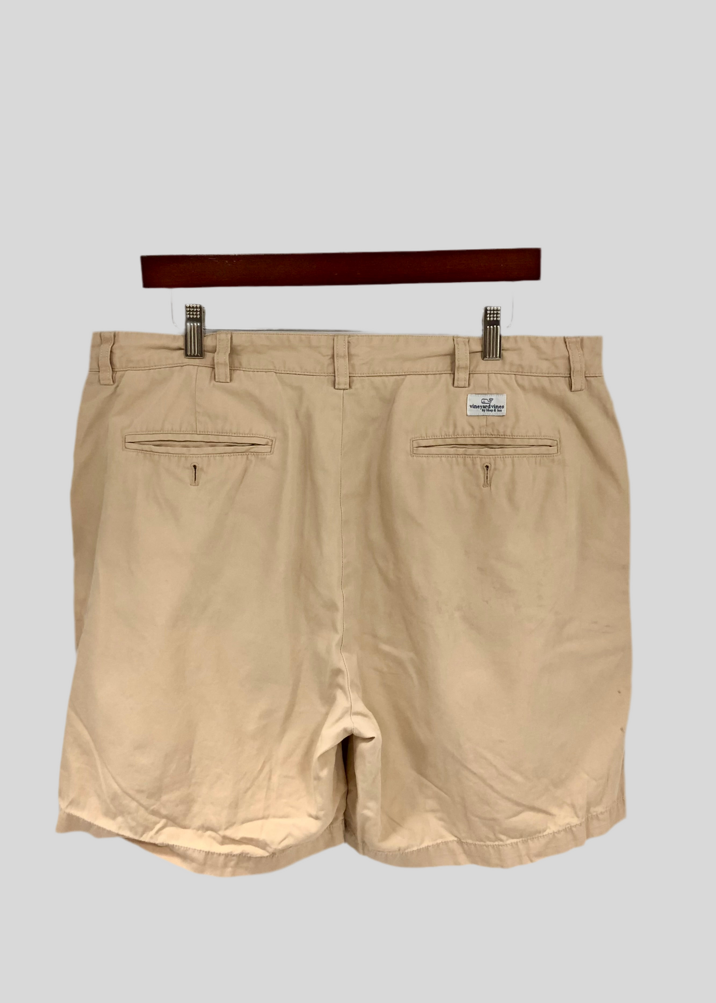 Short Casual Vineyard Vines 🐳 color Kaki talla 38