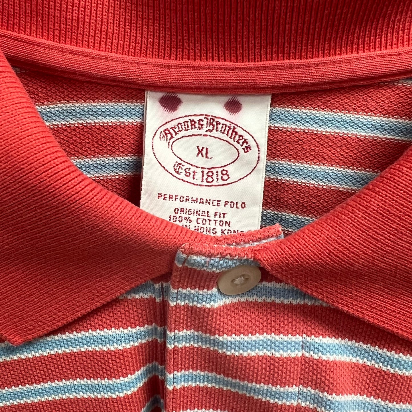 Camiseta Polo Brooks Brothers 🐑 color rosado magenta con patrón de rayas en color celeste y blanco Talla XL Entalle Regular