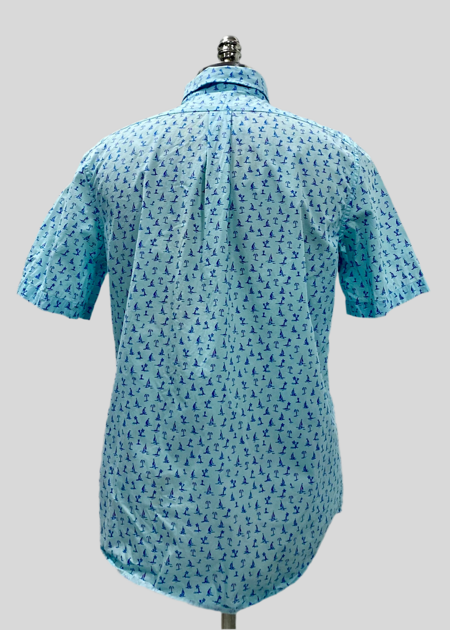 Camisa de botones Vineyard Vines 🐳 color celeste con diseño de islas Talla M Entalle Slim Fit (ver descripción)