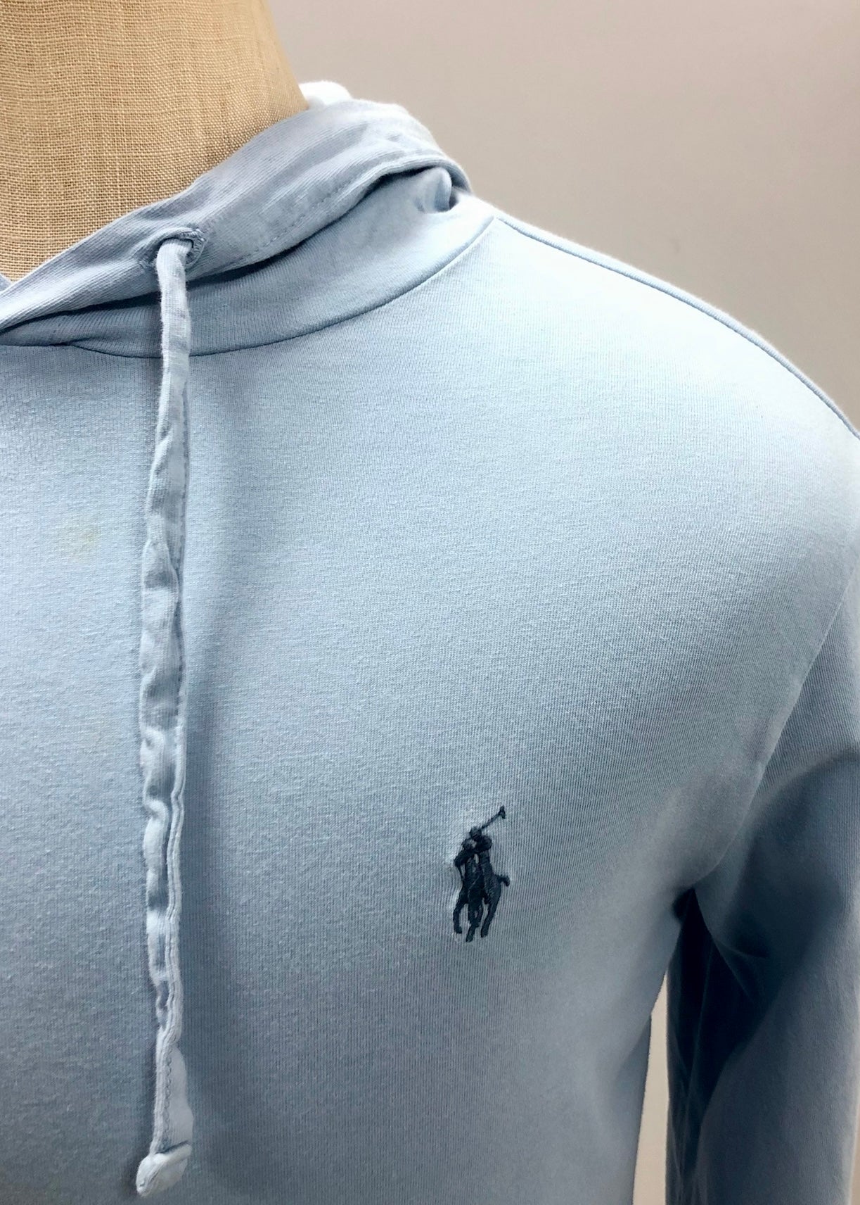 Sueter Jersey con capucha Polo Ralph Lauren 🏇🏼 color celeste claro Talla S (ver descripción)