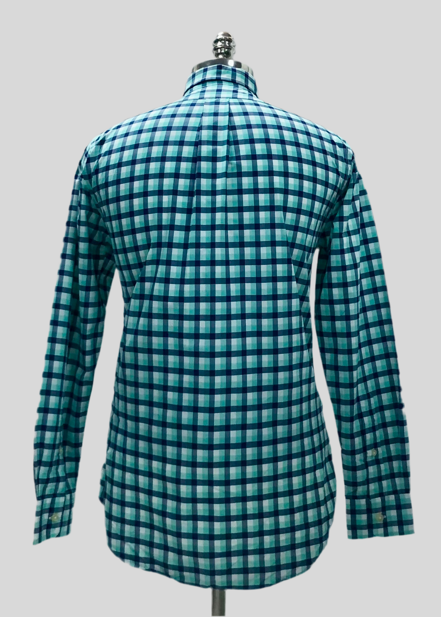 Camisa de botones Vineyard Vines 🐳 Performance con patrón de cuadros en color turquesa, celeste y blanco Talla S Entalle Slim Fit