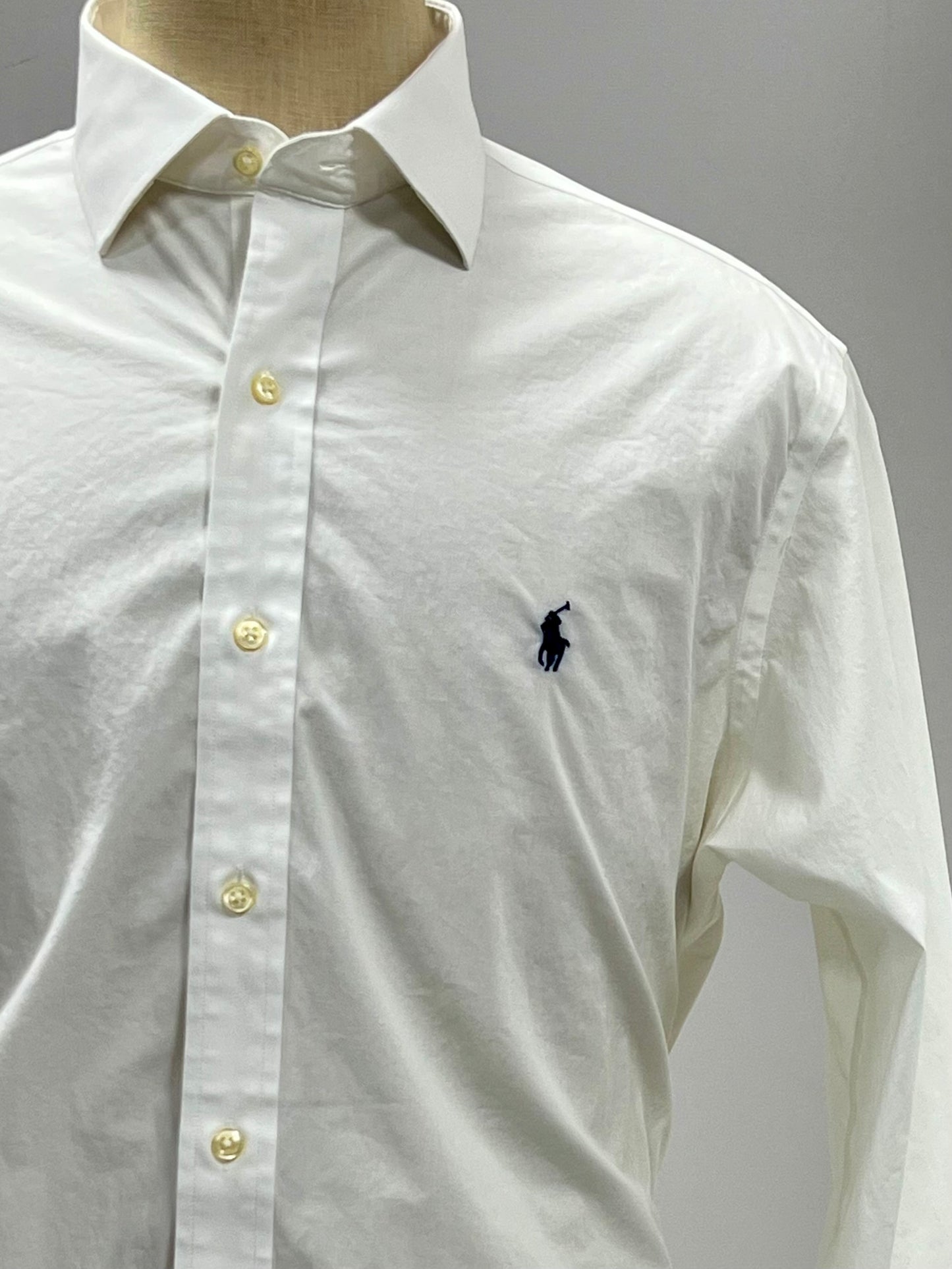 Camisa de botones Polo Ralph Lauren 🏇🏼  en color blanco Talla XL Entalle Regular