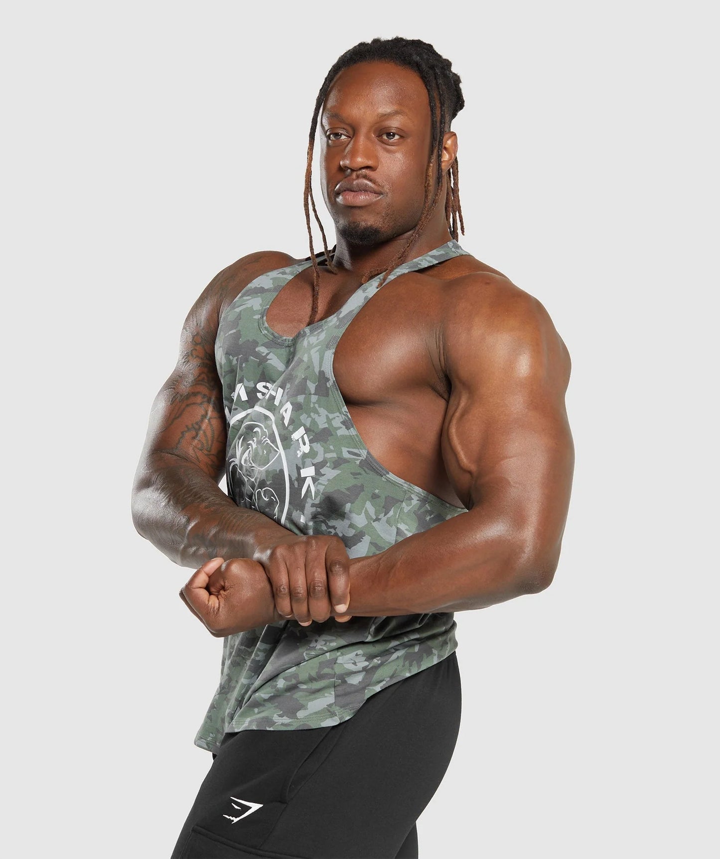 Camiseta de entrenamiento sin mangas Gymshark 🏋🏽 Diseño de camuflaje en color verde y gris Talla S