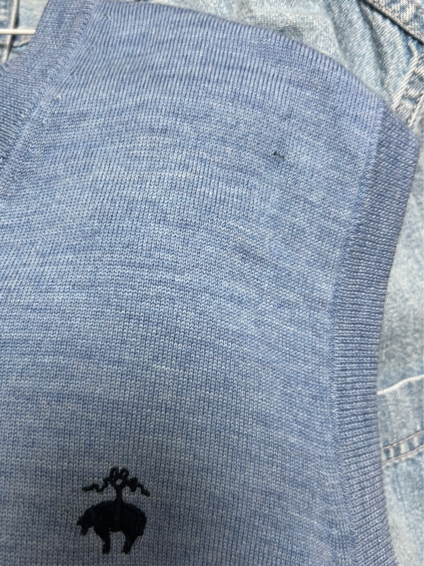 Sueter Jersey cuello V Brooks Brothers 🐑 color celeste Talla L (ver descripción)