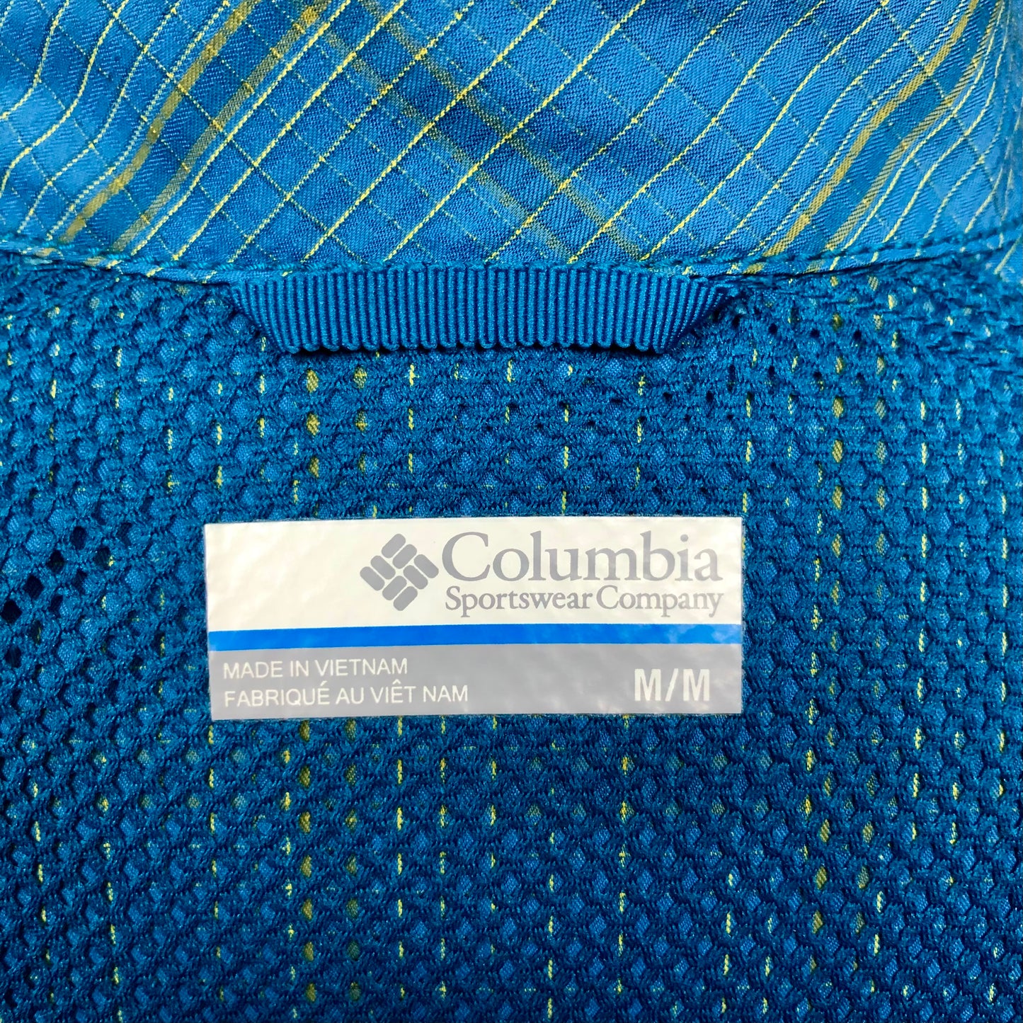 Camisa Columbia 🔹color azul de cuadros en color amarillo con Omni Shade Talla M