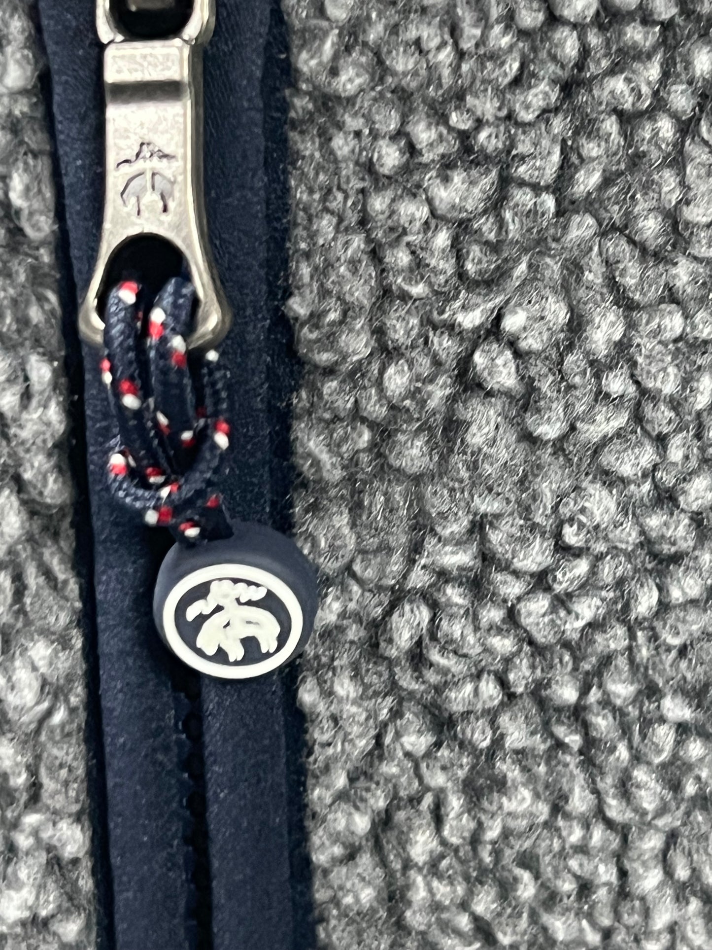 Jacket Brooks Brothers 🐑 Teddy Fleece color gris con zíper completo y bolsillo Talla S