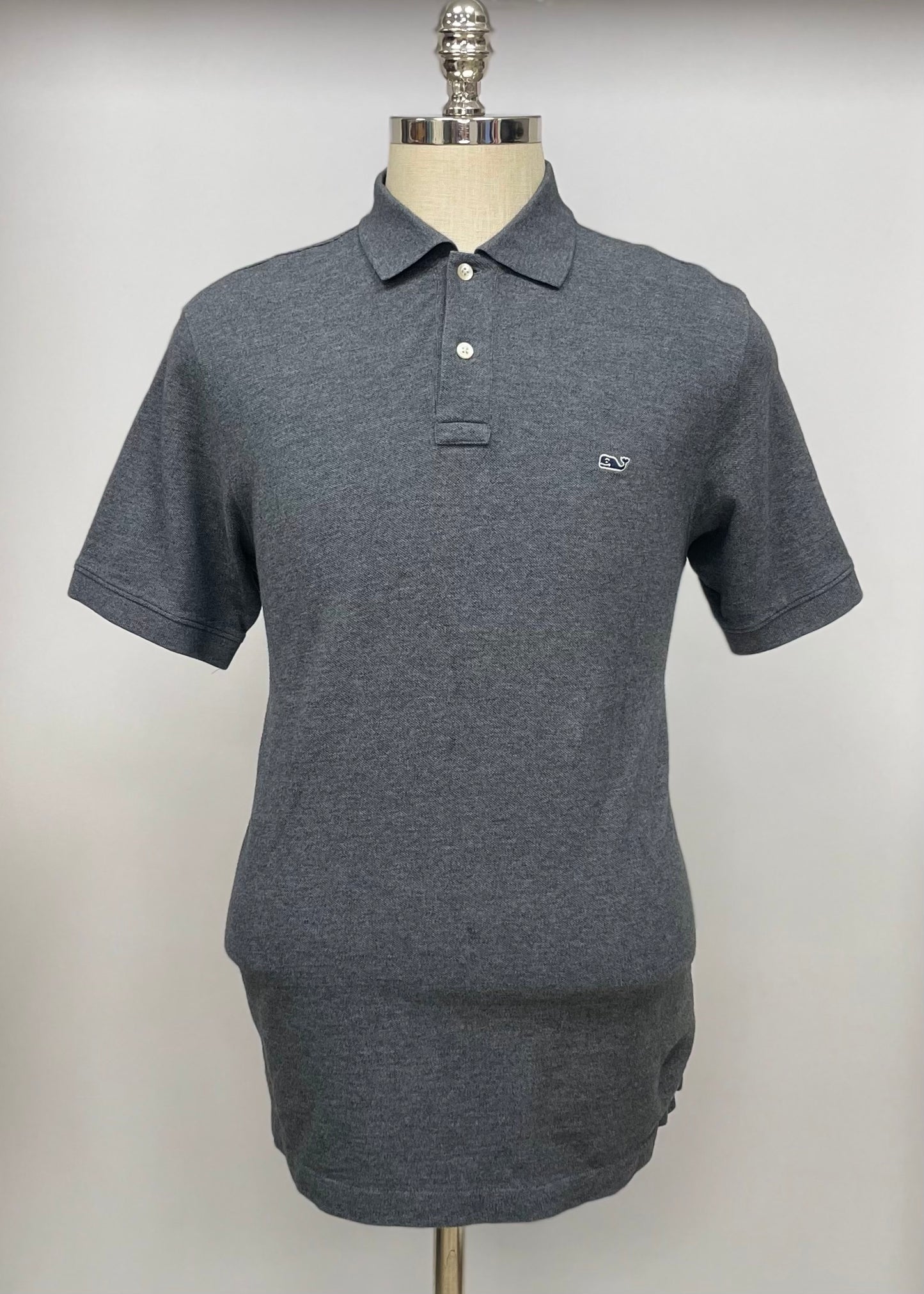 Camiseta Polo Vineyard Vines 🐳 color gris oscuro Talla S Entalle Clásico