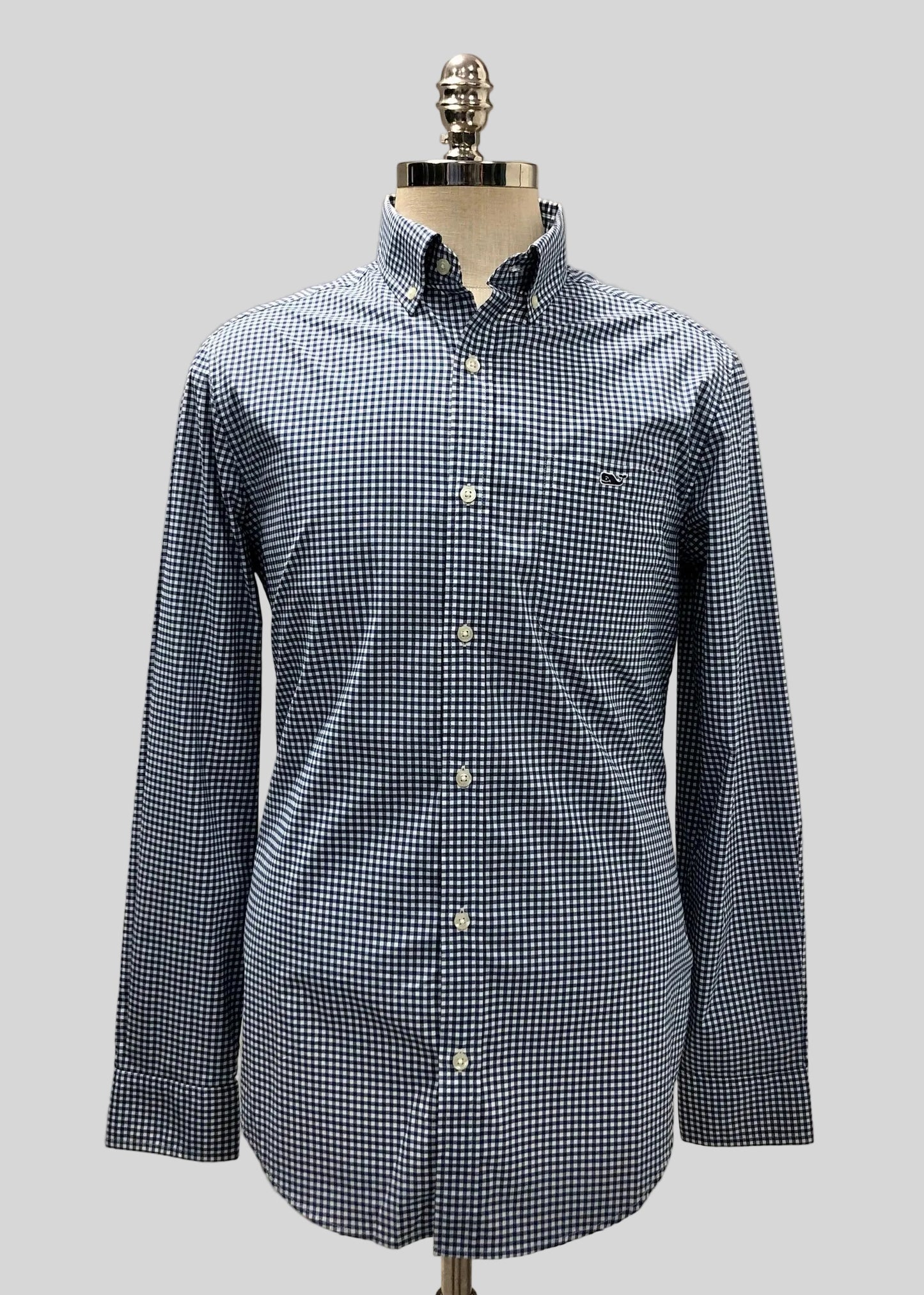 Camisa de botones Vineyard Vines 🐳 Performance de cuadros gingham en color azul navy y blanco Talla M Entalle Slim Fit