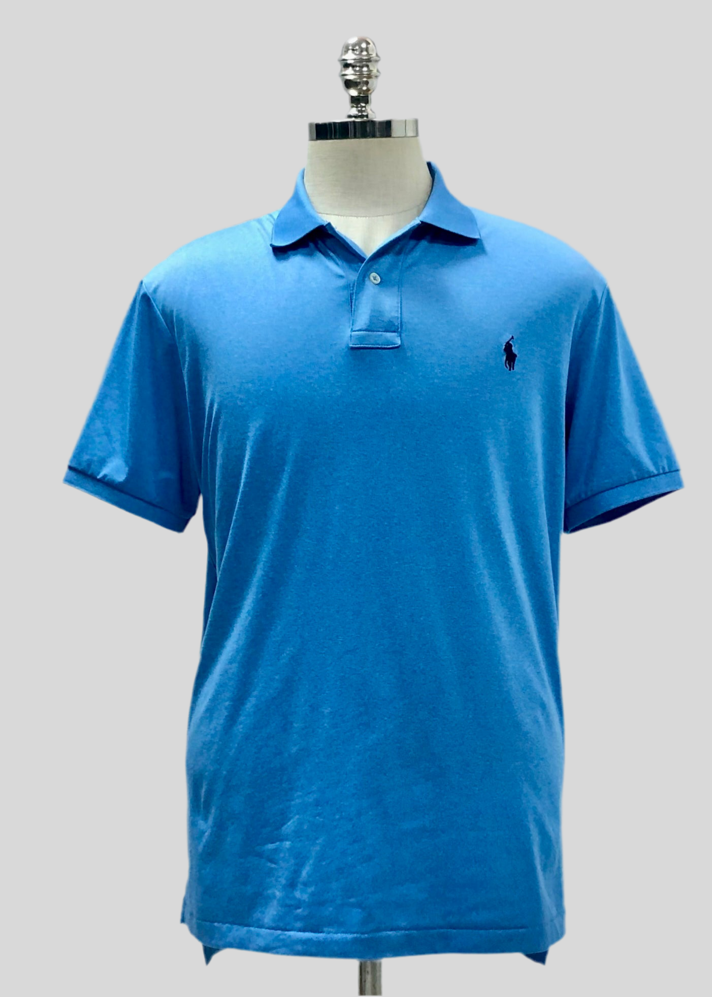 Camiseta Polo Ralph Lauren 🏇🏼 Tela performance color celeste oscuro Talla L Entalle Regular