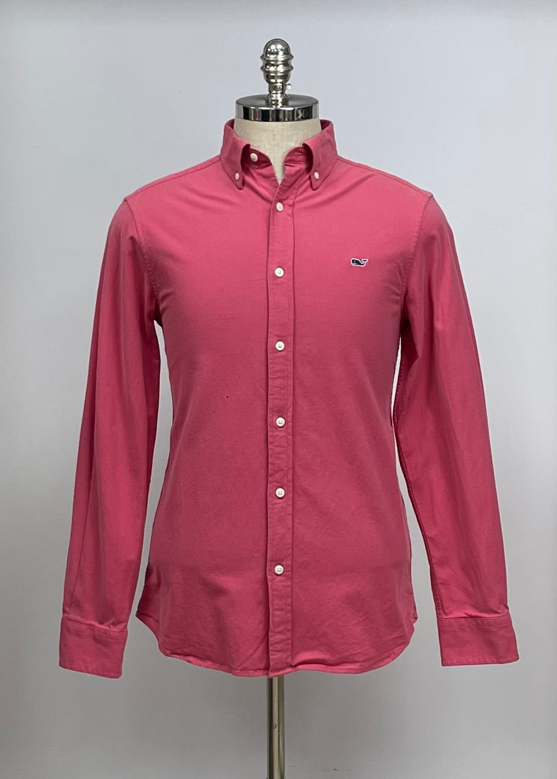 Camisa de botones Vineyard Vines 🐳 Oxford Color Rosado magenta Talla S Entalle Clásico