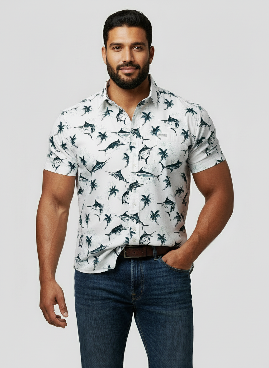 Camisa Columbia 🔹Color blanco con diseño de pez espada en azul y verde Talla XXL