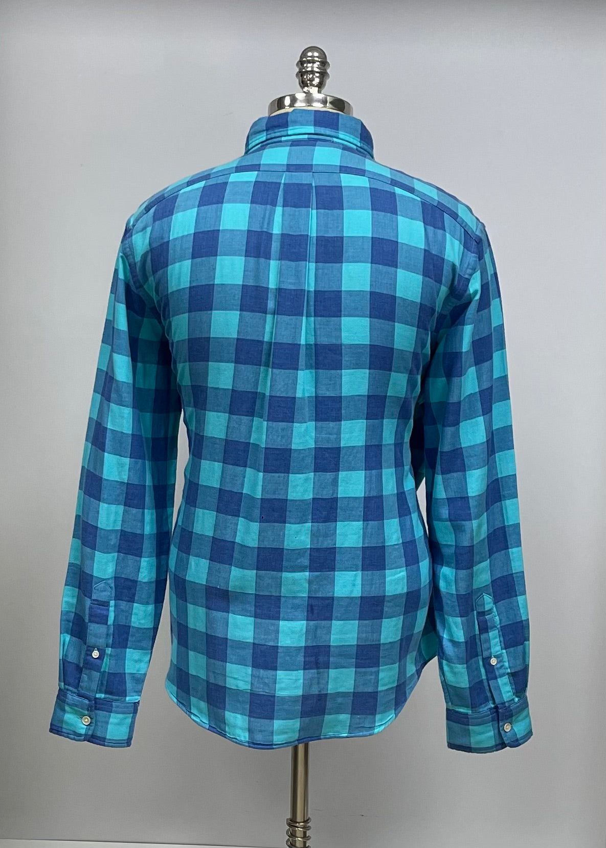 Camisa de botones Vineyard Vines 🐳 con patrón de cuadros en color azul y turquesa Talla M Entalle Slim Fit