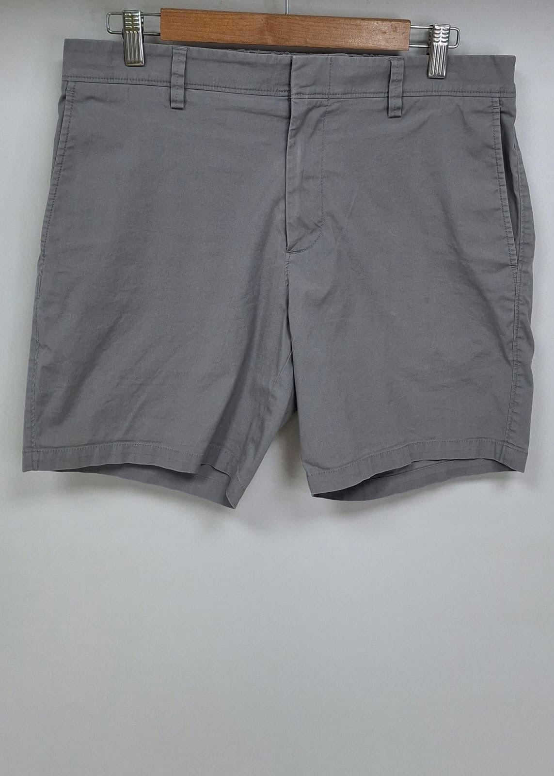 Short Casual J.Crew 🇺🇸 color gris claro talla 34