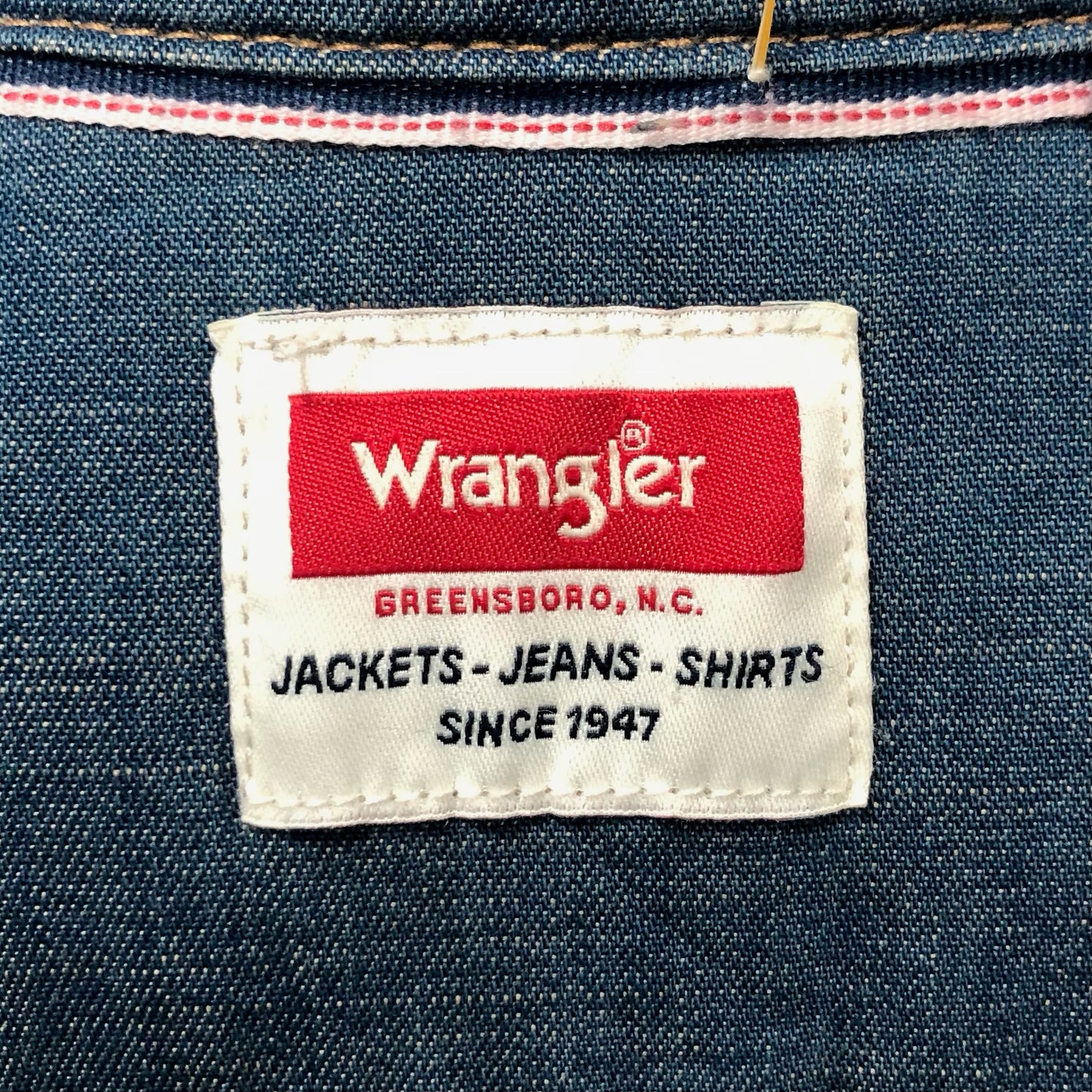 Camisa de botones Wrangler 🐎 De jeans en color azul oscuro Talla L Entalle Regular