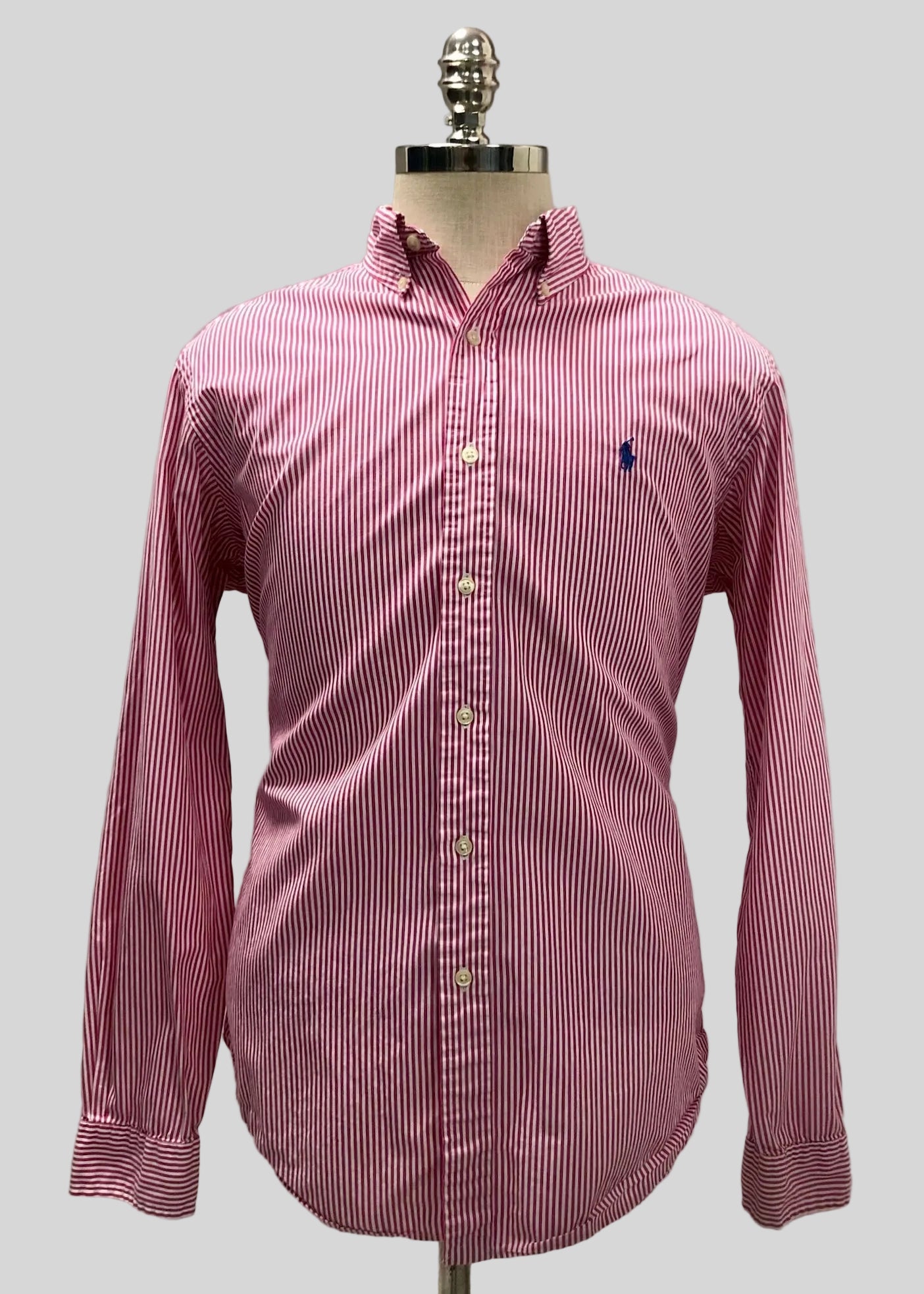 Camisa Polo Ralph Lauren 🏇🏼 con patron de rayas en color rojo y blanco Talla S Entalle Clásico