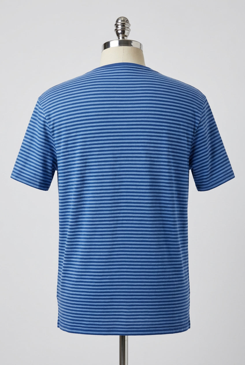 Camiseta cuello redondo Vineyard Vines 🐳 de rayas en color azul y celeste Talla M