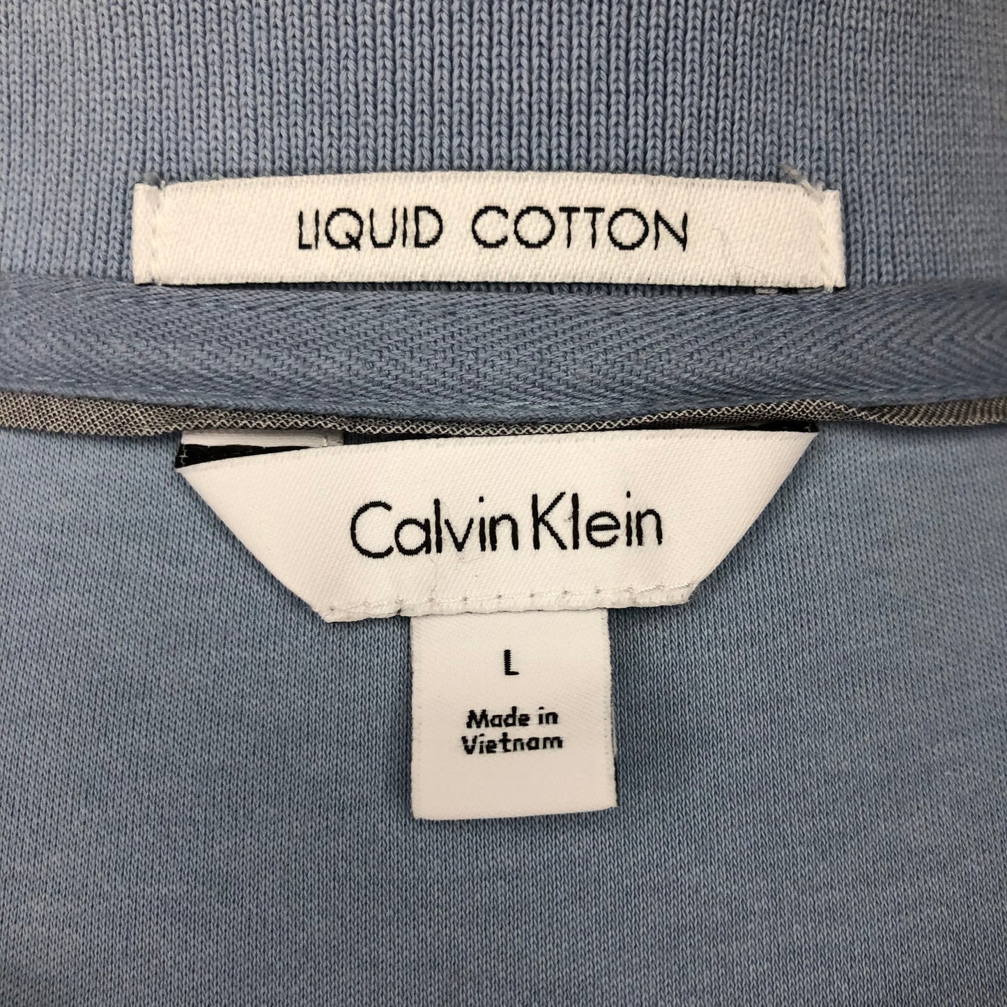 Camiseta Calvin Klein color azul claro Talla L Entalle regular (ver descripción)