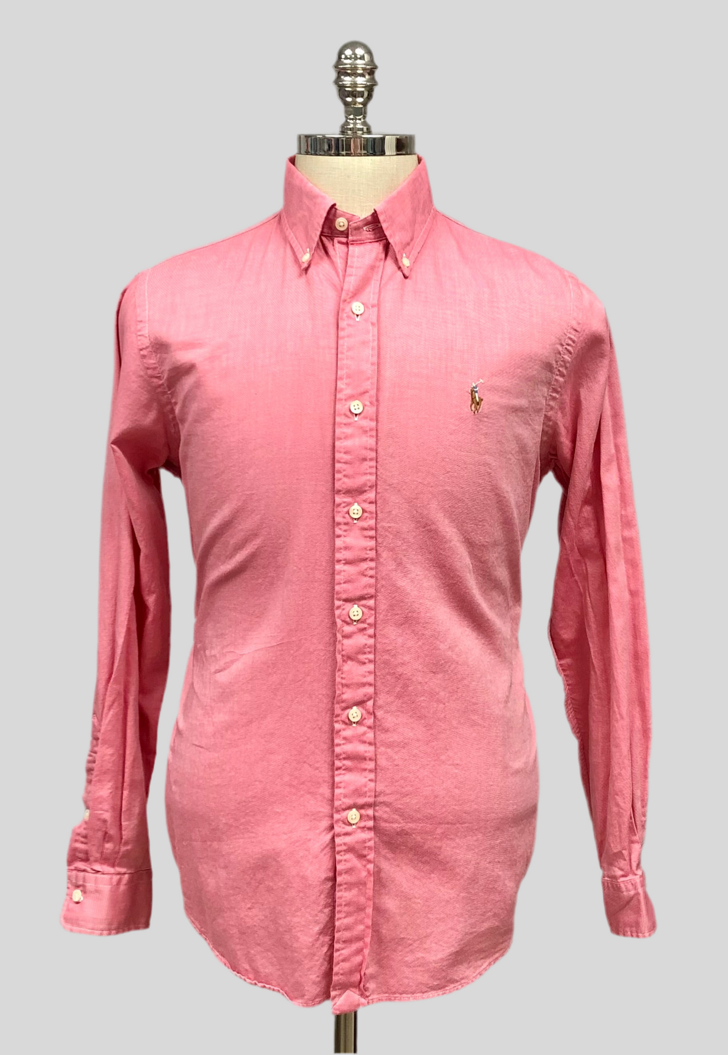Camisa de botones Polo Ralph Lauren 🏇🏼  en color rosado magenta Talla L Entalle Regular