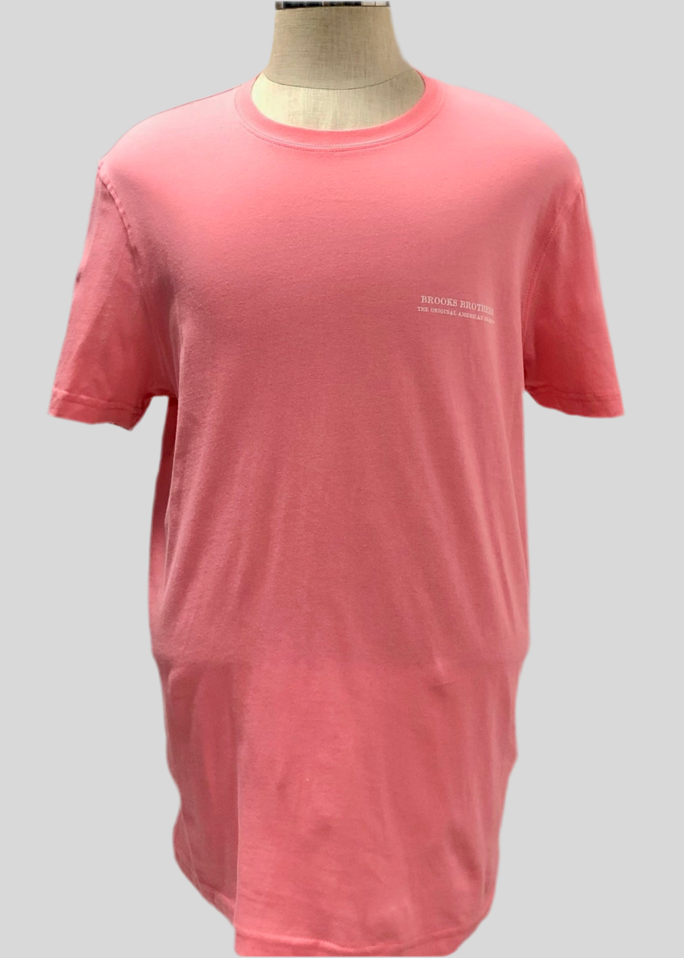 Camiseta cuello redondo Brooks Brothers 🐑 color rosado y logo de Piña Talla L