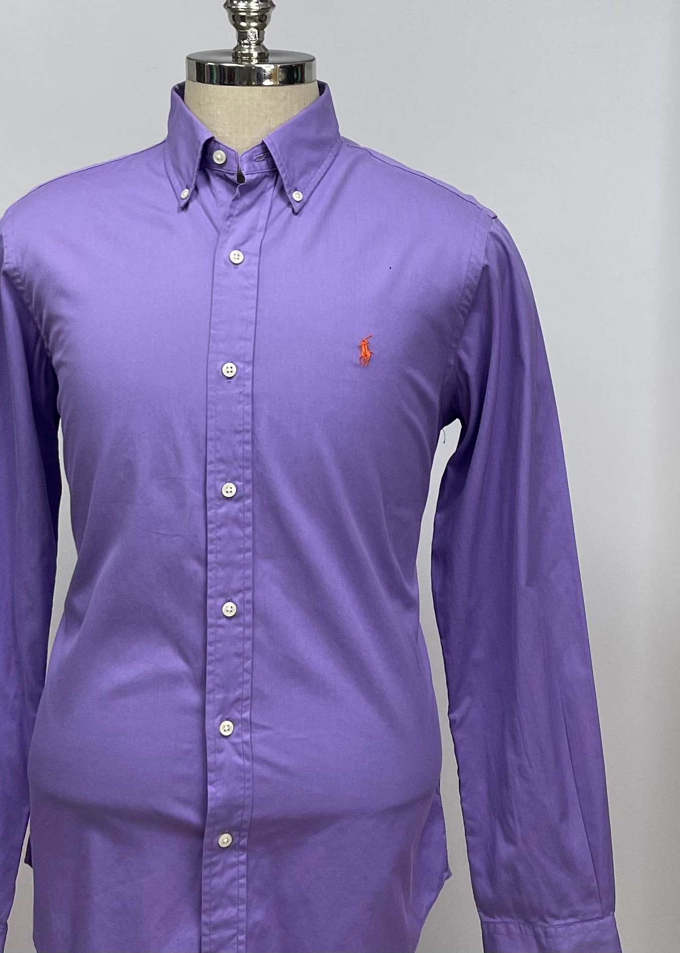 Camisa de botones Polo Ralph Lauren 🏇🏼 en color morado Talla M Entalle Regular