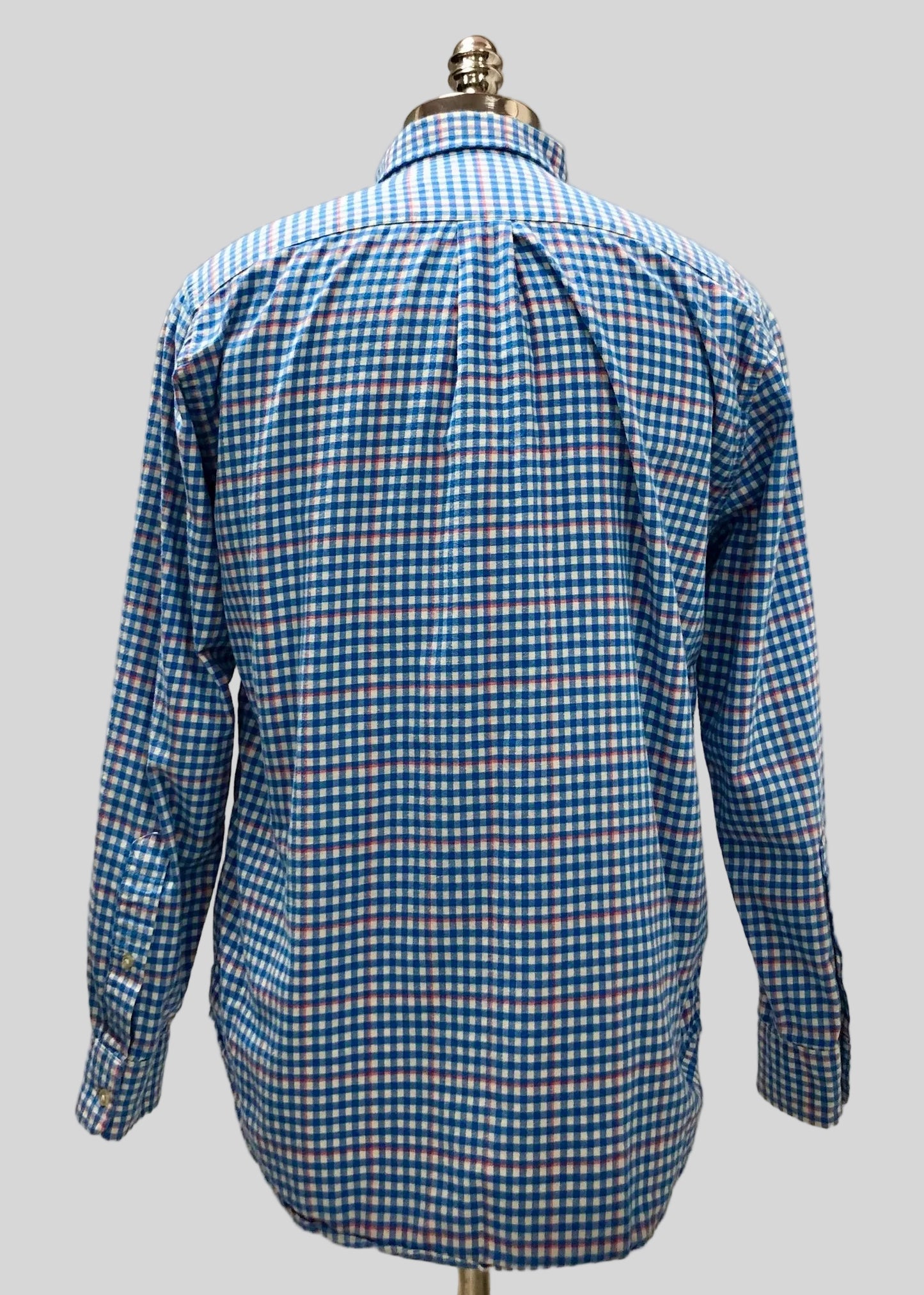 Camisa de botones Vineyard Vines 🐳 de cuadros en color azul, rosado y blanco Talla M Entalle Slim Fit