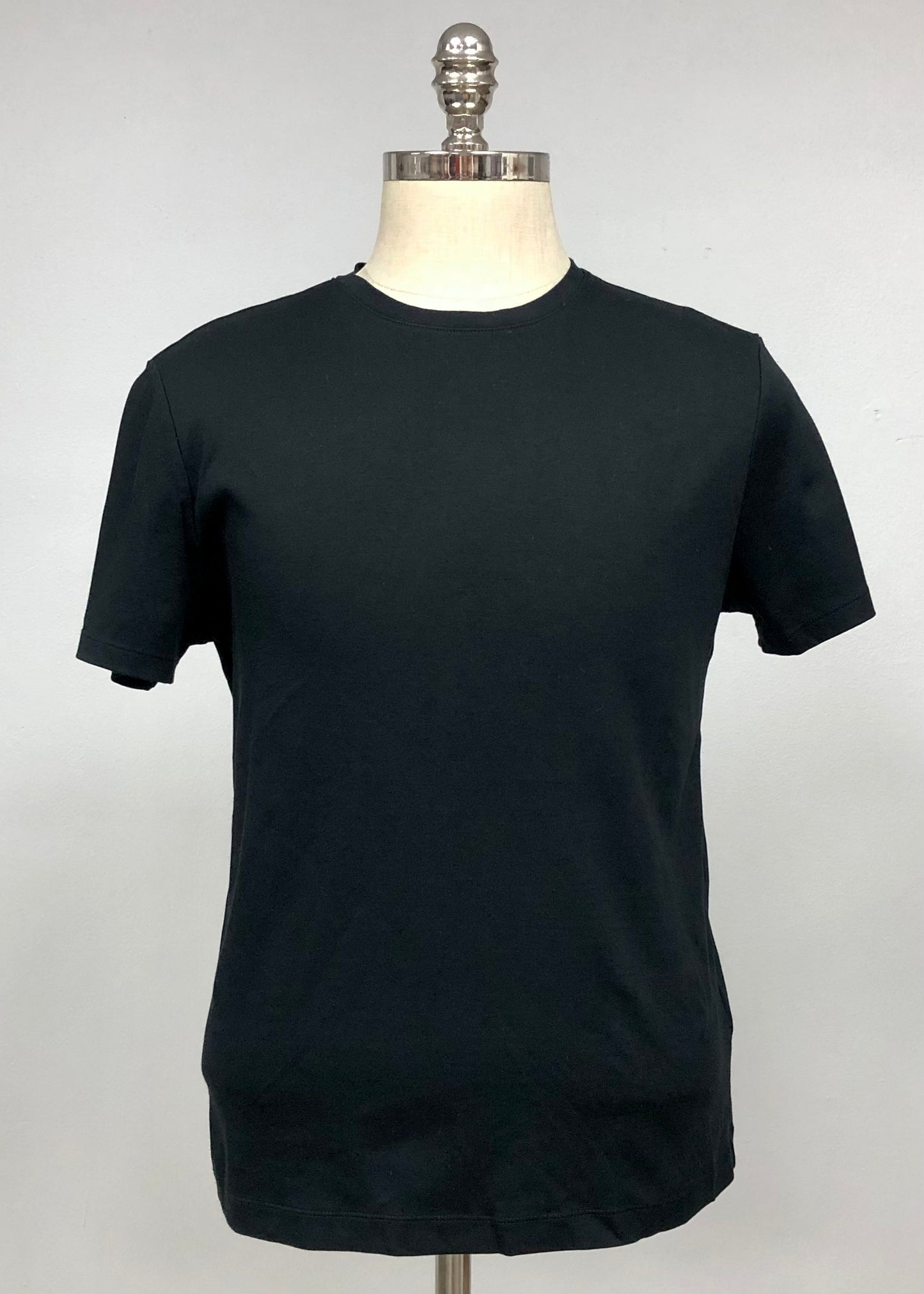 Camiseta cuello redondo Banana Republic 🇺🇸 color negro Talla M