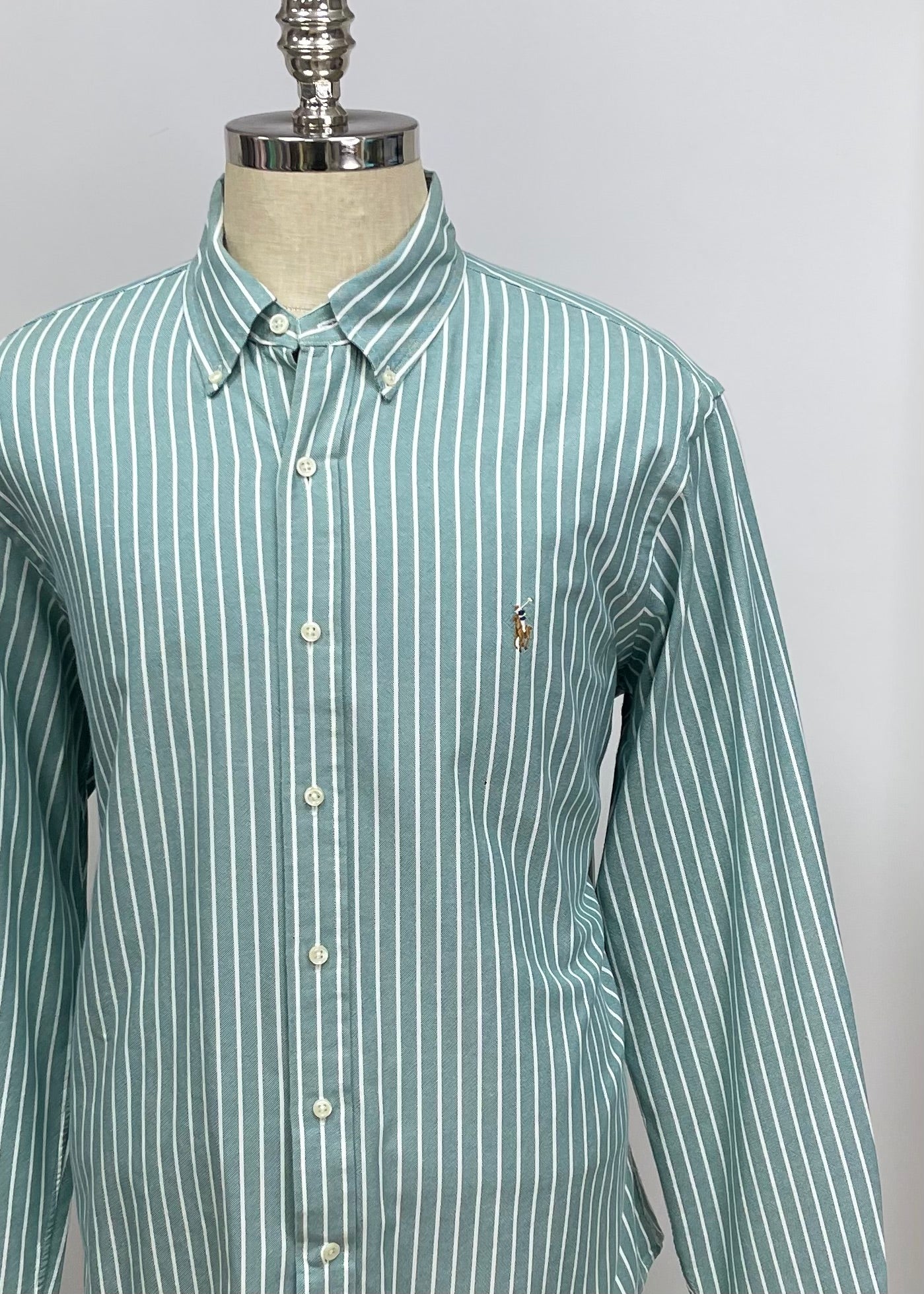 Camisa Polo Ralph Lauren 🏇🏼 Oxford color verde menta y patrón de rayas en blanco Talla L Entalle Regular