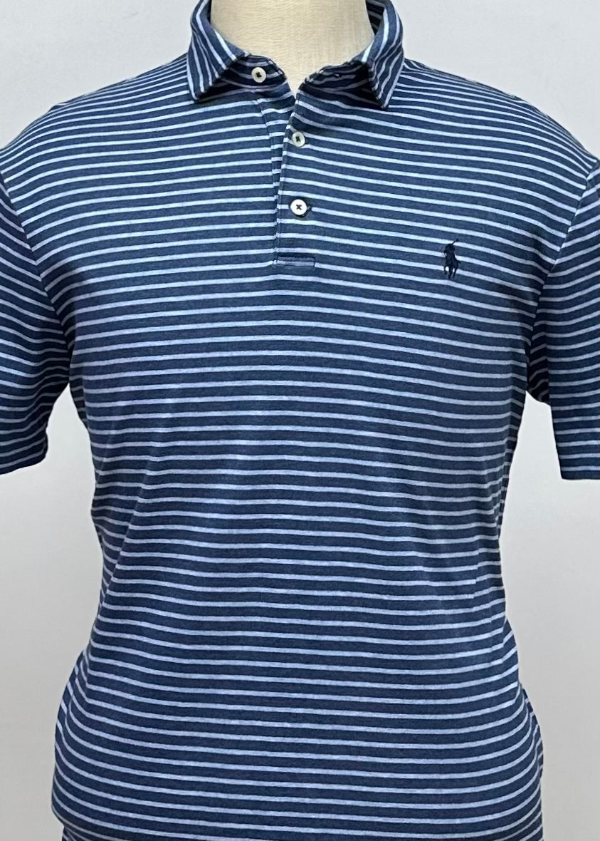 Camiseta Polo Ralph Lauren 🏇🏼 Con patrón de rayas color azul navy y celeste Talla M Entalle Clásico