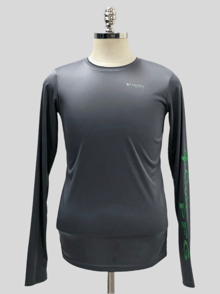 Camiseta cuello redondo Columbia 🔷 color gris oscuro manga larga Talla S