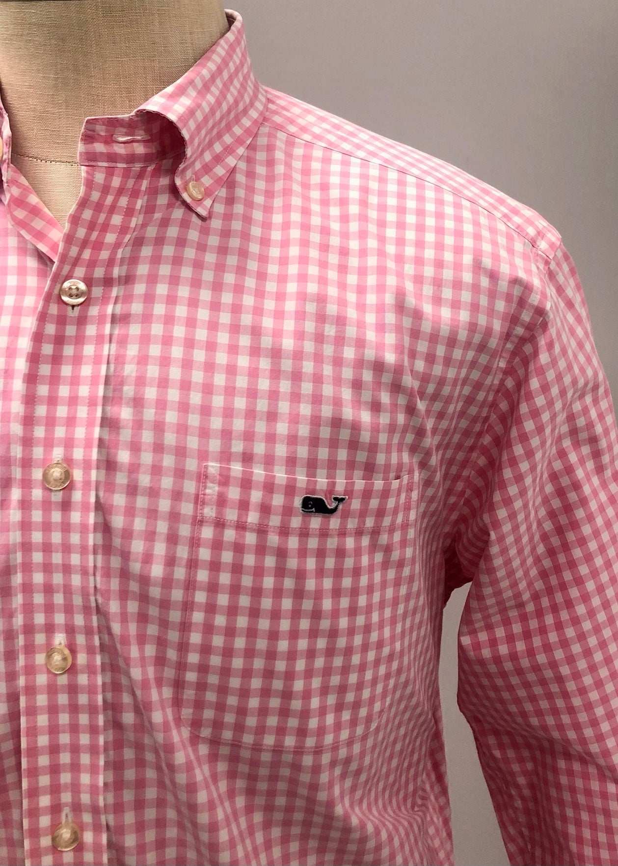 Camisa de botones Vineyard Vines 🐳 de cuadros gingham en color rosado y blanco Talla L Entalle Regular