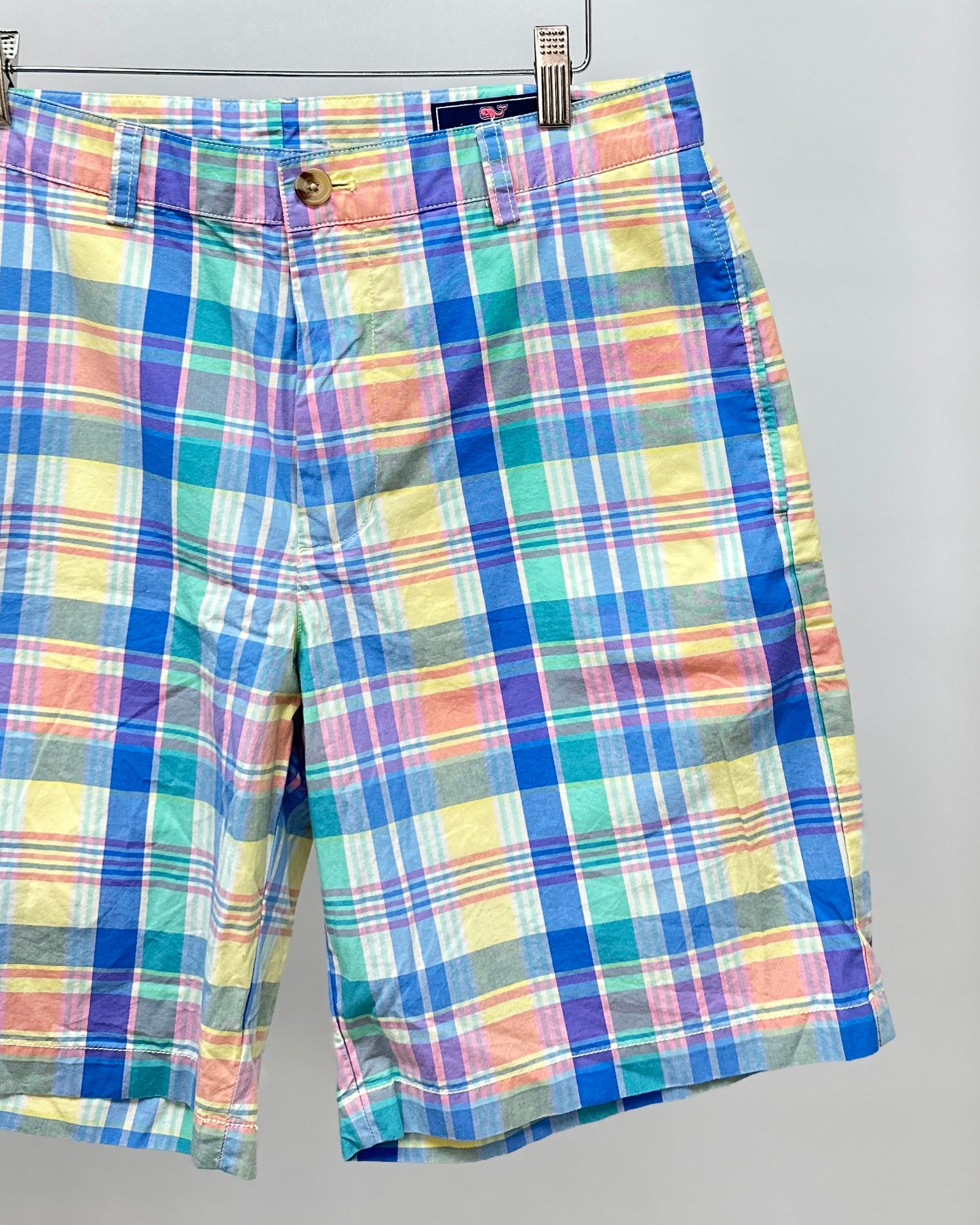 Short Casual Vineyard Vines 🐳 con patron de cuadros tartan multicolor talla 32