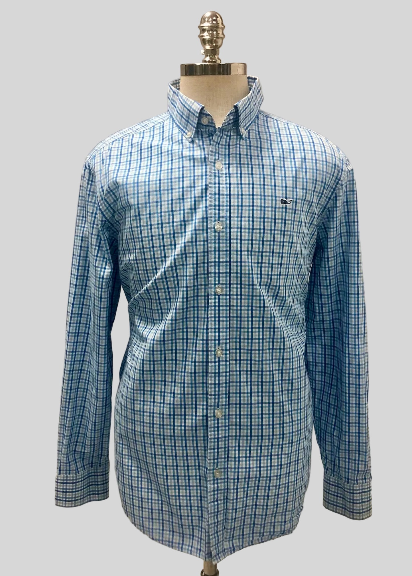 Camisa de botones Vineyard Vines 🐳 Color blanco de cuadros en color celeste y azul Talla L Entalle Regular
