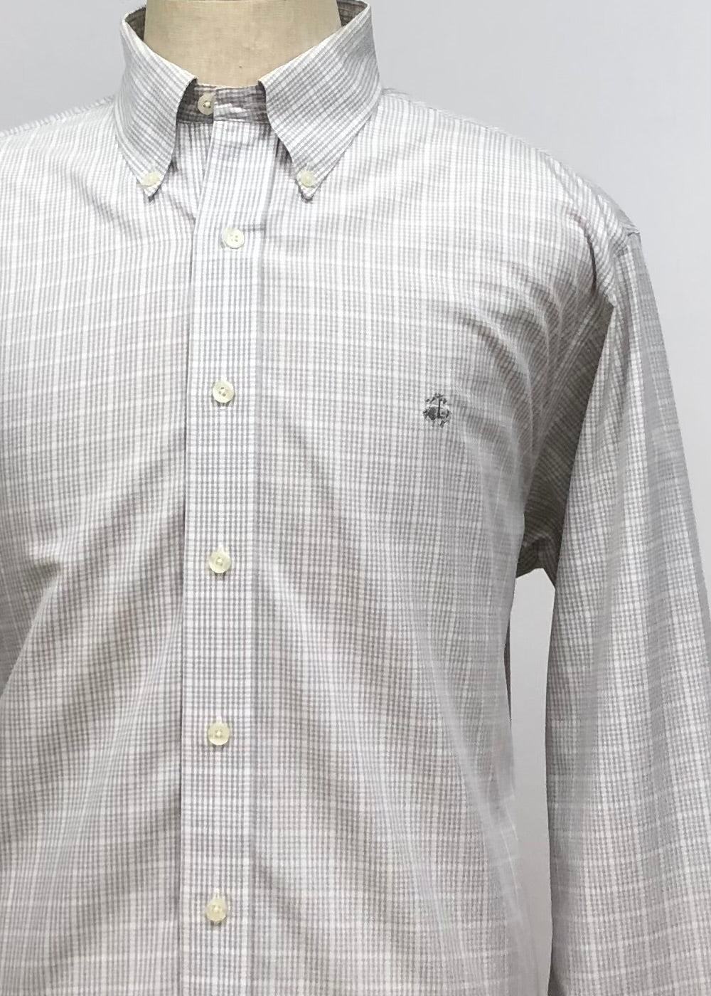 Camisa Brooks Brothers 🐑 con patrón  de cuadros gris claro y blanco Talla XL Entalle Regular