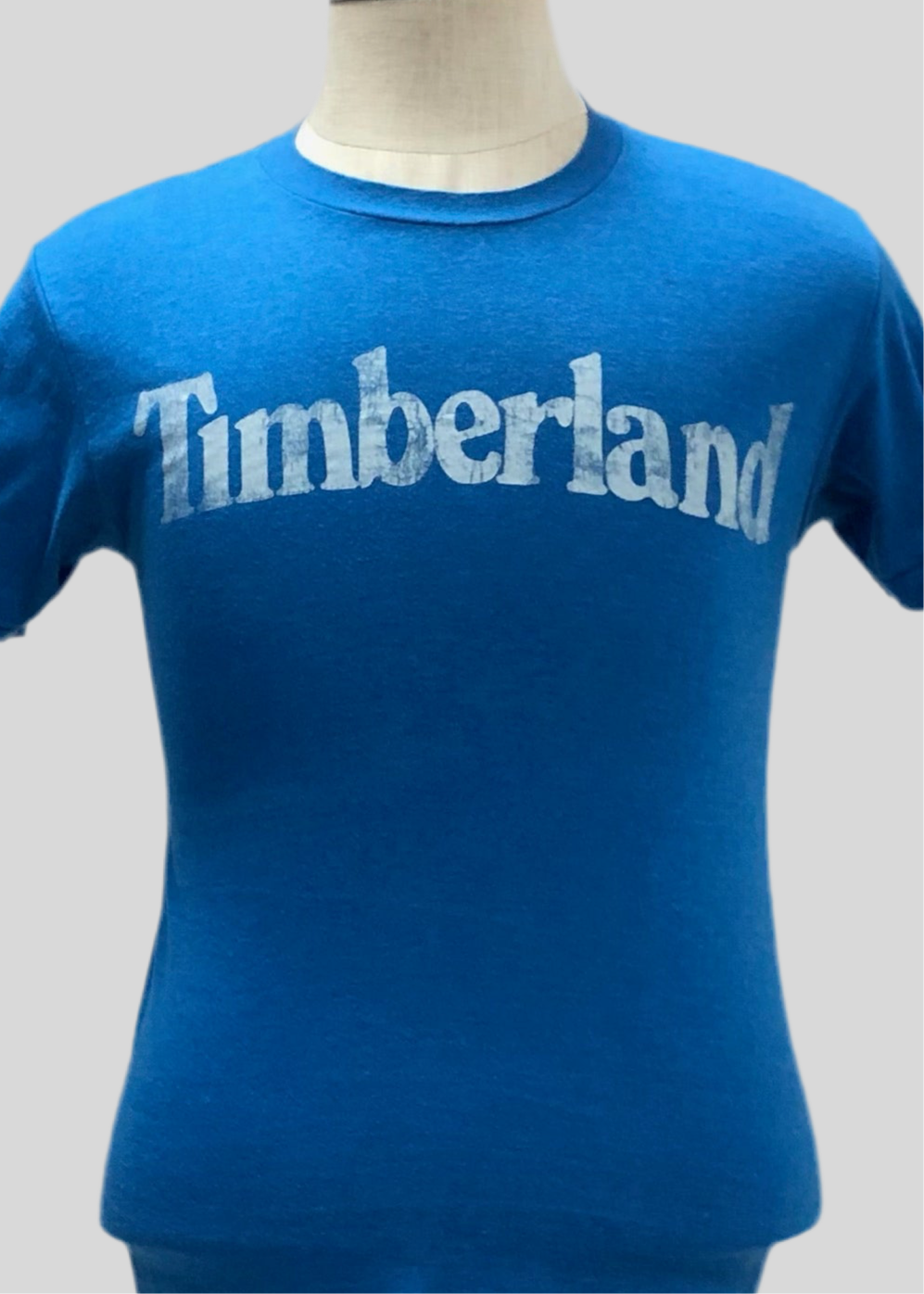 Camiseta cuello redondo Timberland ⛰️  color azul y logo en letras en blanco Talla S (ver descripción)