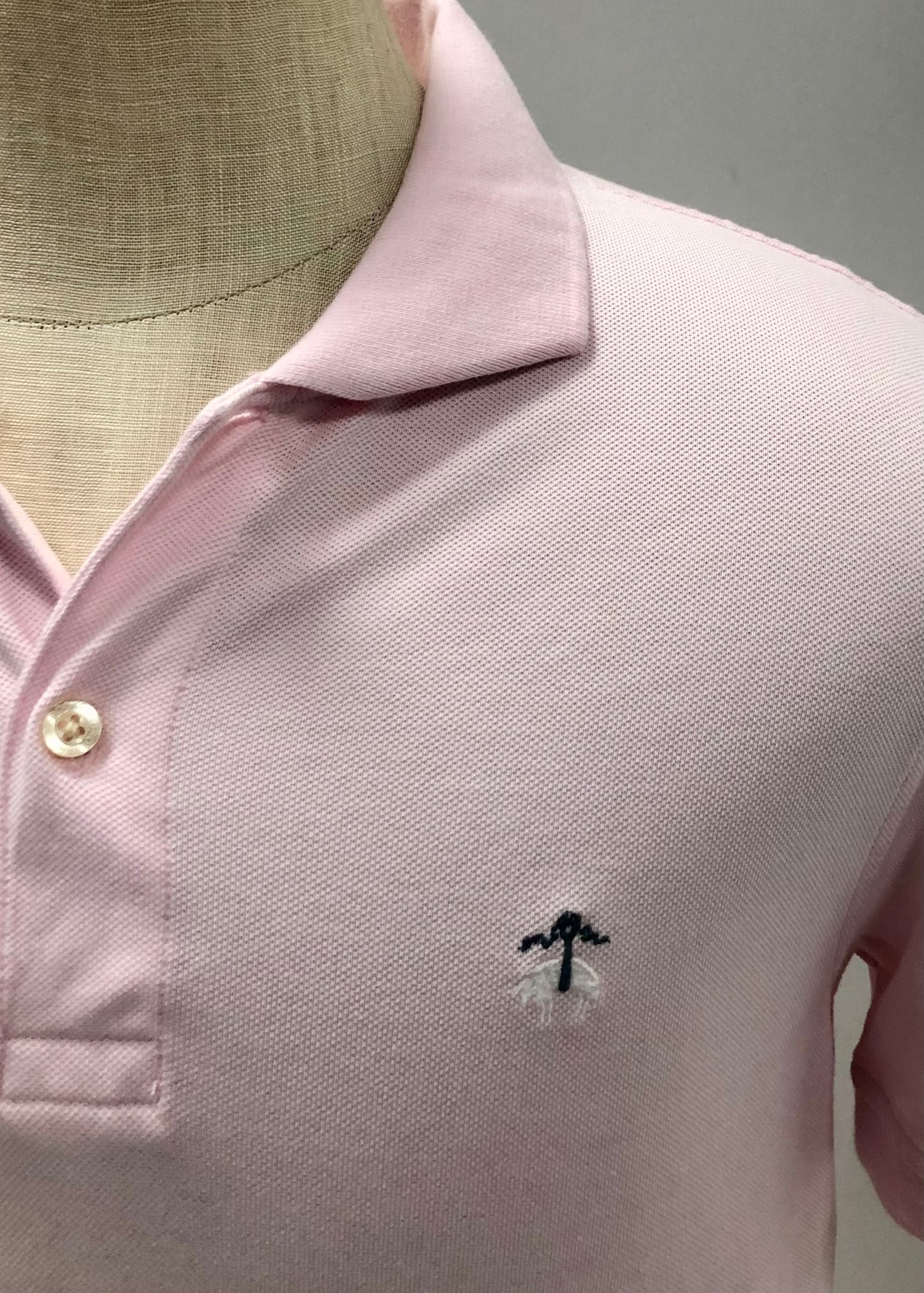 Camiseta Polo Brooks Brothers 🐑 color rosado claro Talla M Entalle Slim Fit