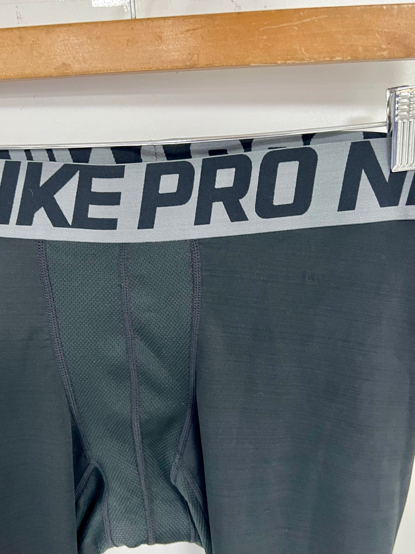 Malla de entrenamiento licra Nike ✔️ Pro Dri-FIT para hombre en Color negro cintura gris Talla XL