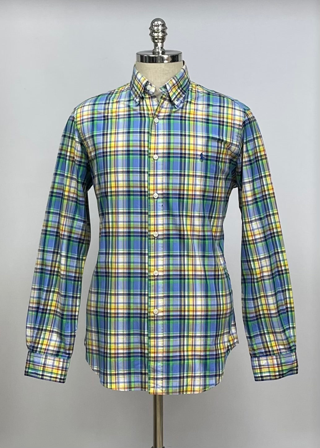 Camisa Polo Ralph Lauren 🏇🏼 Con patron de cuadros tartan en color amarillo, celeste y blanco Talla M Entalle Regular